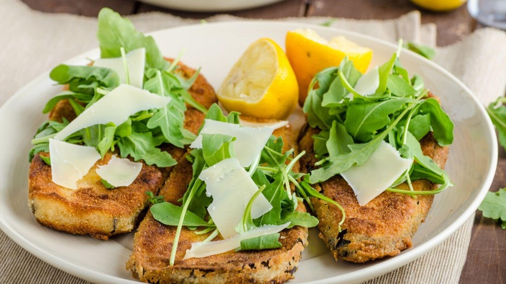 Tostas de rúcula con parmesano