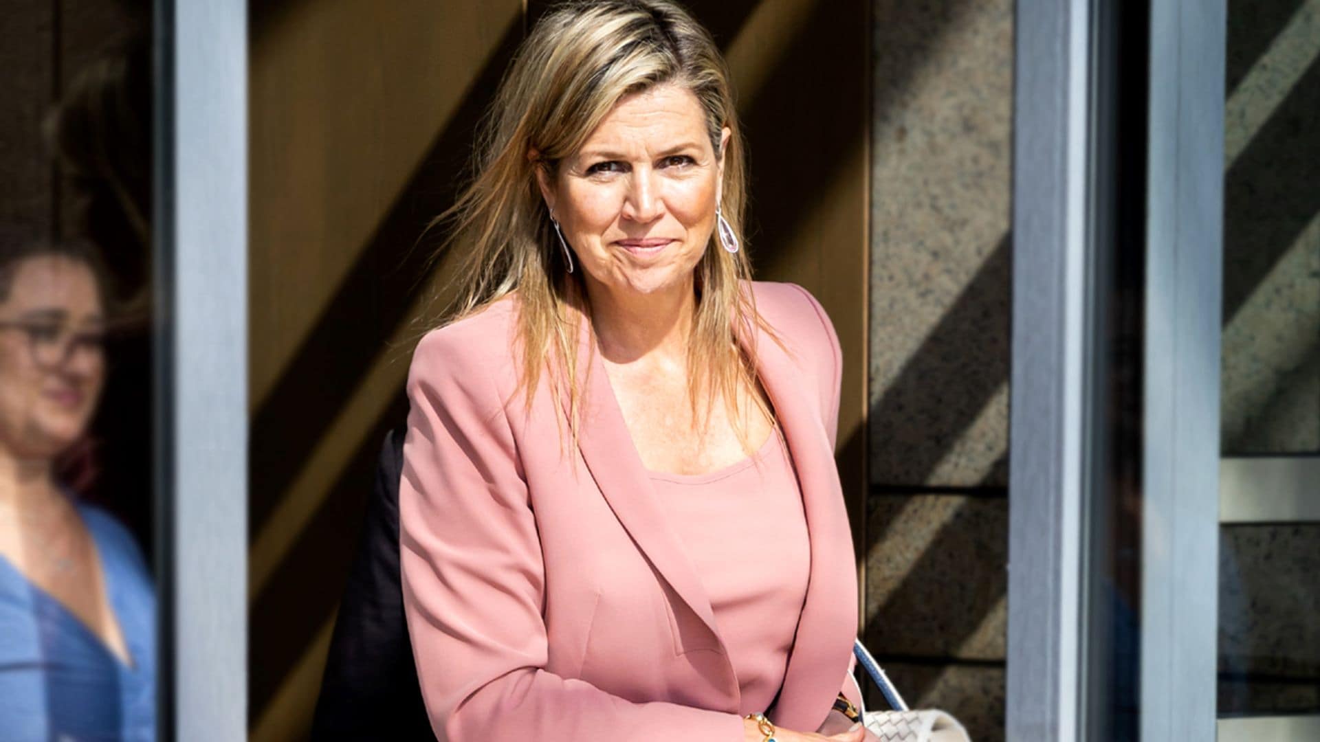 Máxima lo confirma: este look es el nuevo flechazo de las 'royals'