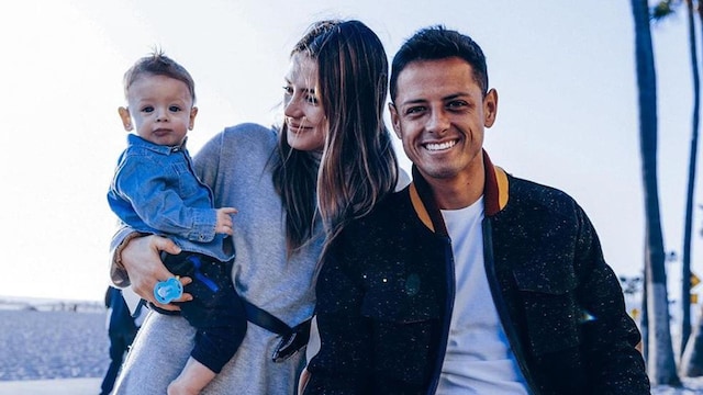 chicharito hern ndez y su familia en california