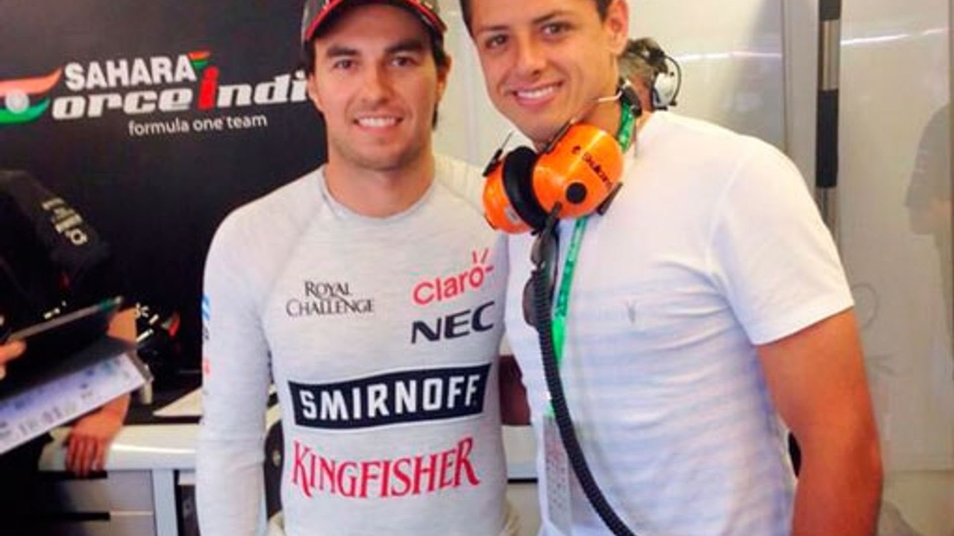 ‘Chicharito’ Hernández y Carlos Slim Domit, porra de lujo para ‘Checo’ Pérez  en el Gran Premio de Canadá