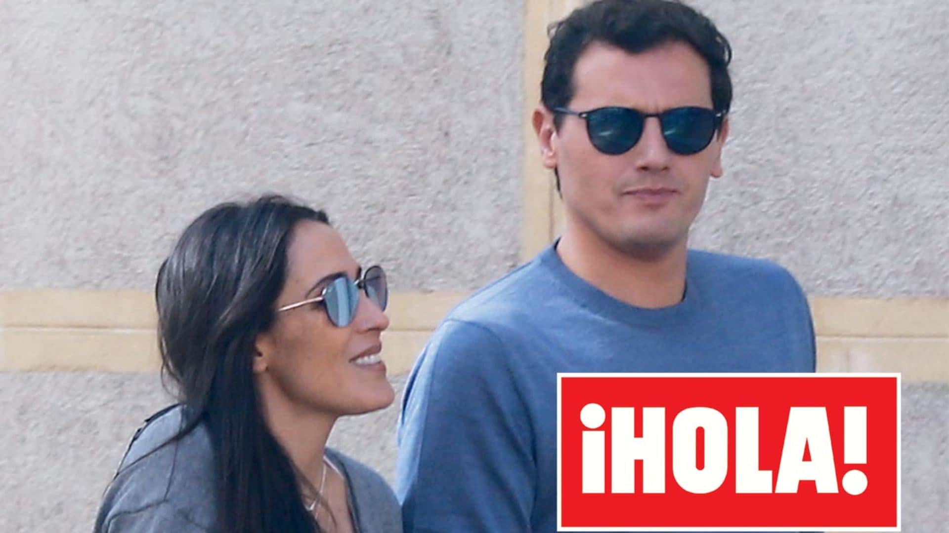 Exclusiva en ¡HOLA!, las imágenes más románticas de Malú y Albert Rivera