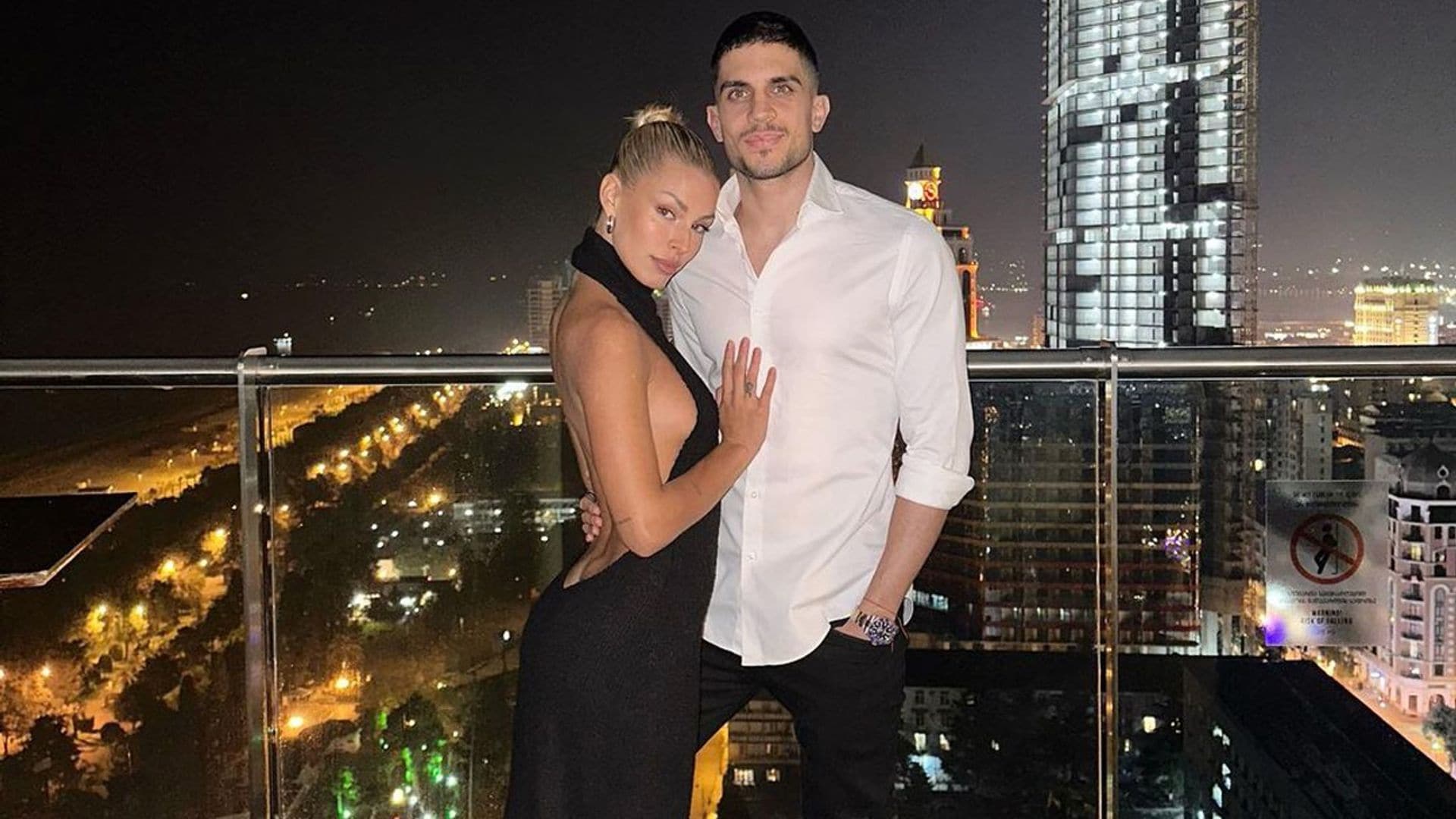 Marc Bartra publica su primera foto con Jessica Goicoechea para celebrar su cumpleaños