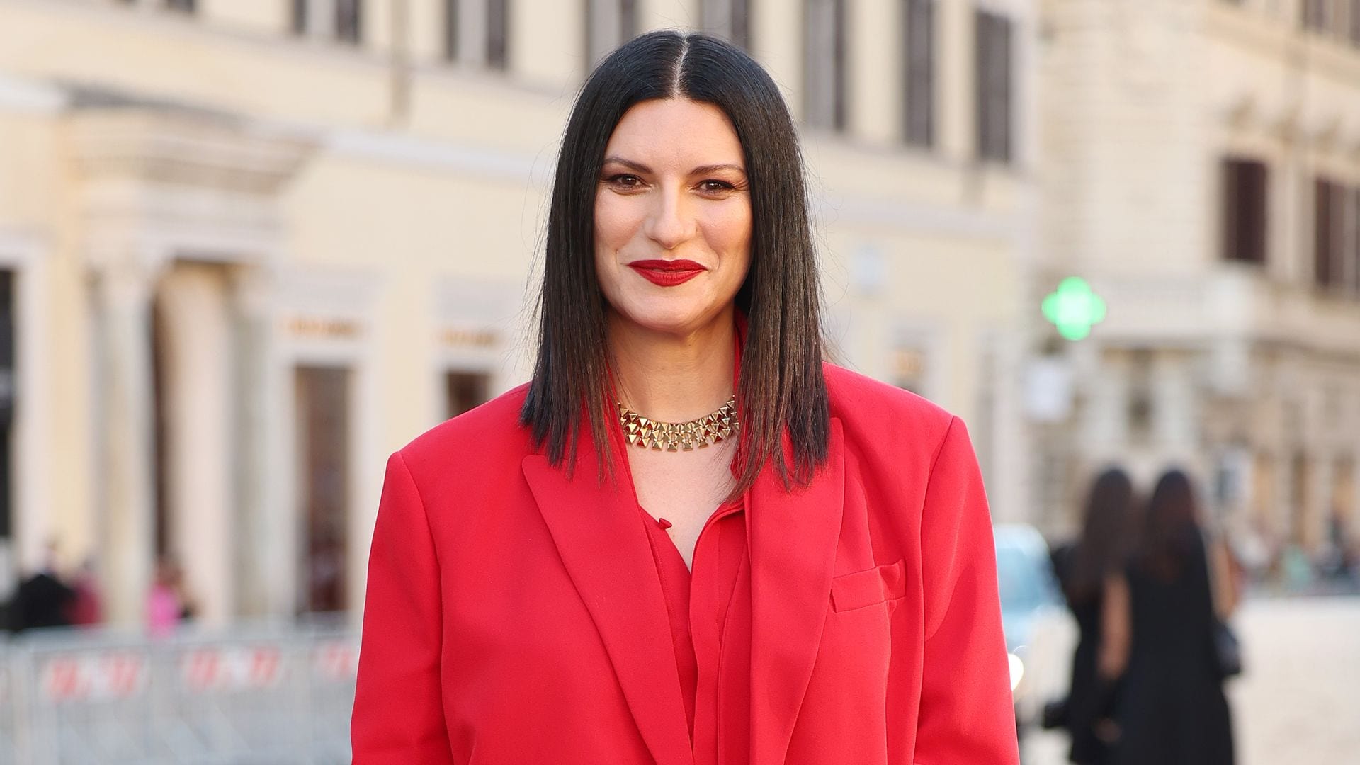 Laura Pausini recuerda sus días de gimnasta y rinde tributo a la campeona italiana