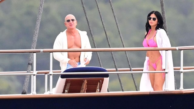 jeff bezos y lauren sanchez en su lujoso yate