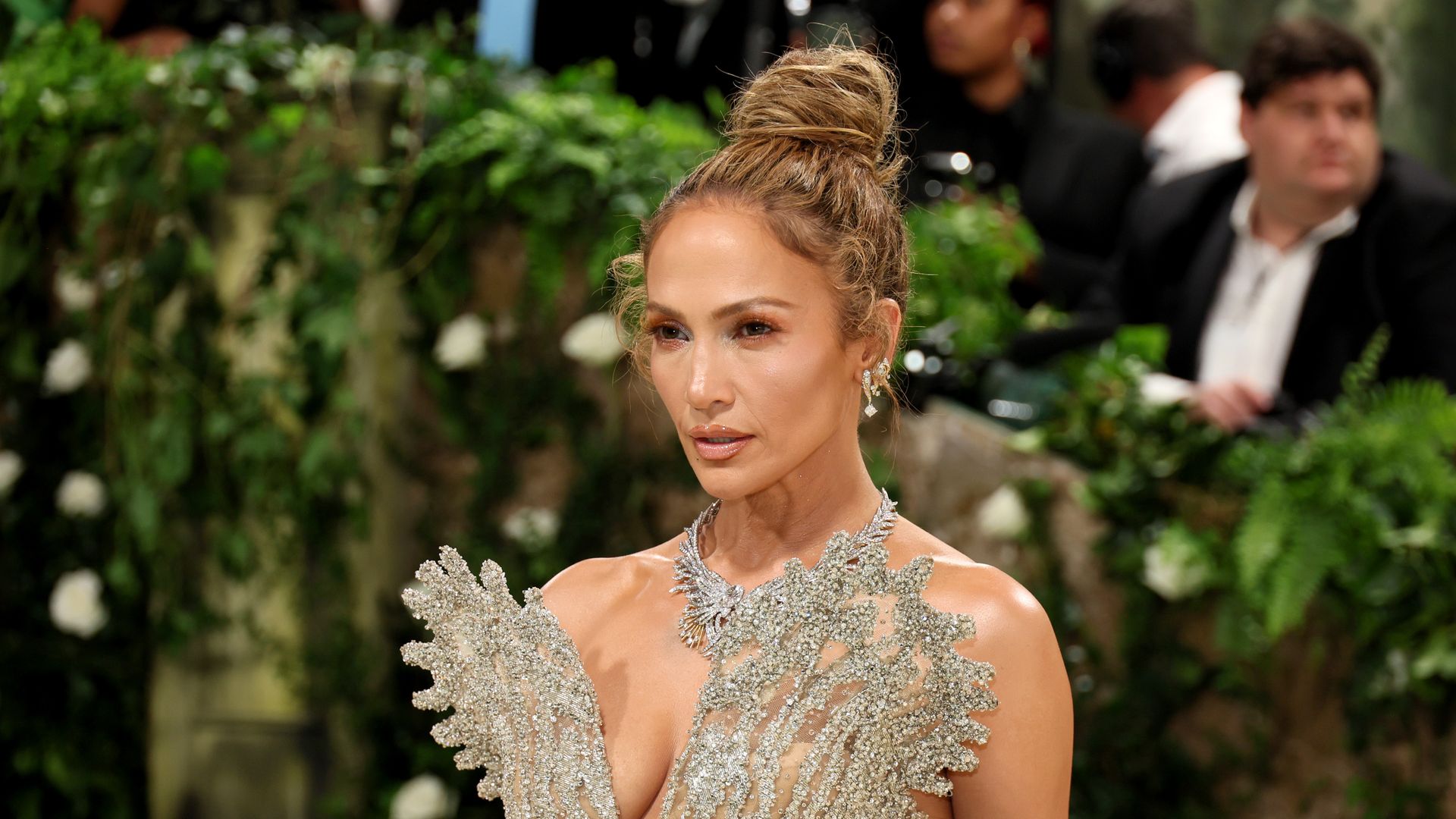 Al natural y sin rastro de maquillaje: la foto viral de Jennifer Lopez que nos hace desear su rutina de 'skincare'