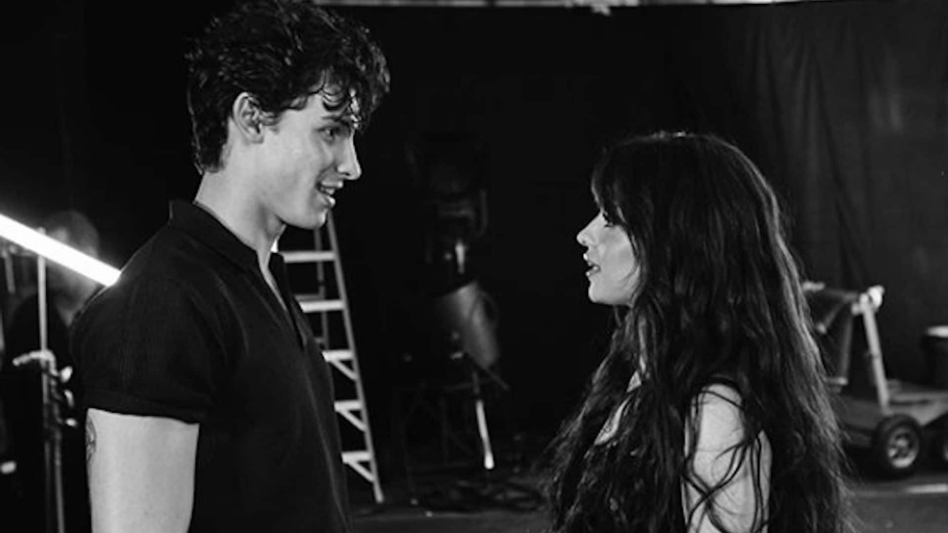 Shawn Mendes y Camila Cabello derrochan complicidad en los ensayos de 'Señorita'