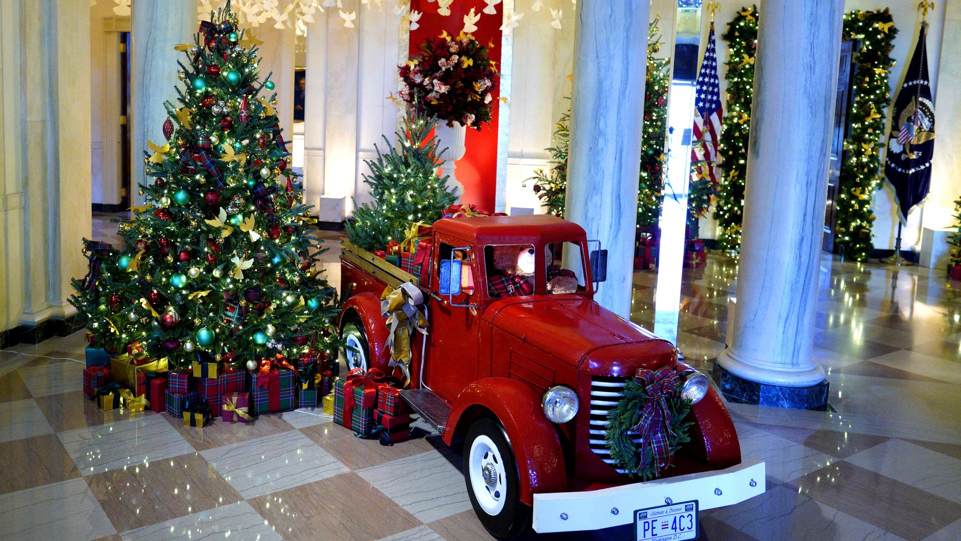 Así luce la decoración navideña más simpática de la Casa Blanca en el último año de los Biden