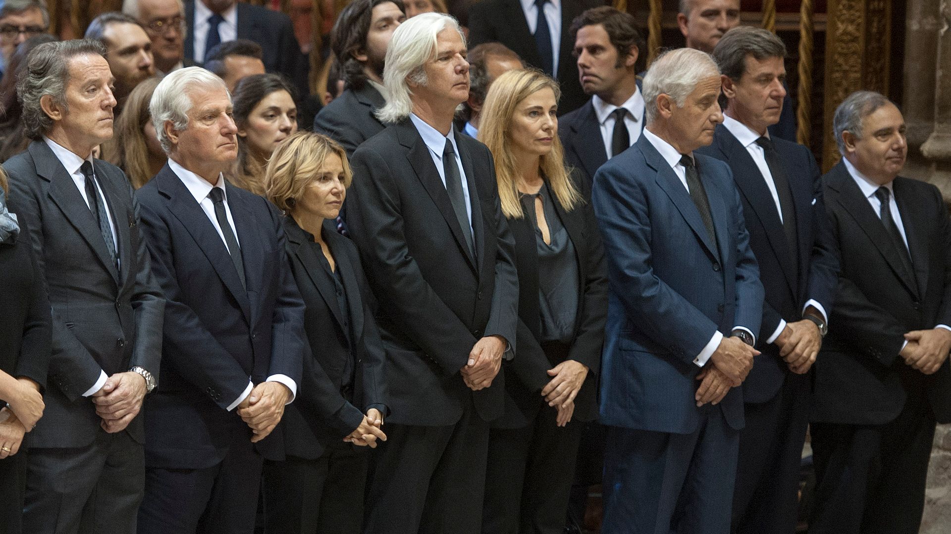 Los hijos del duque de Alba durante la misa homenaje