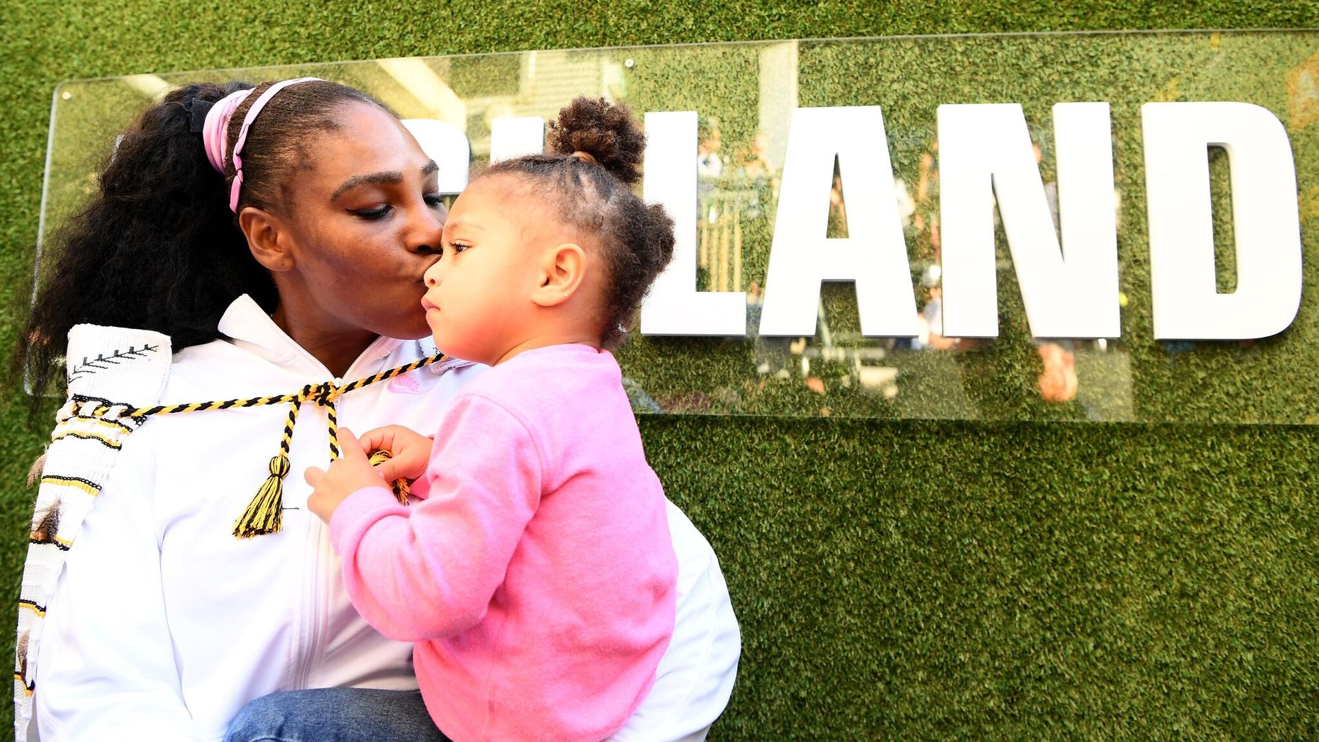 Serena Williams revela que no tuvo una conexión con su hija hasta que nació