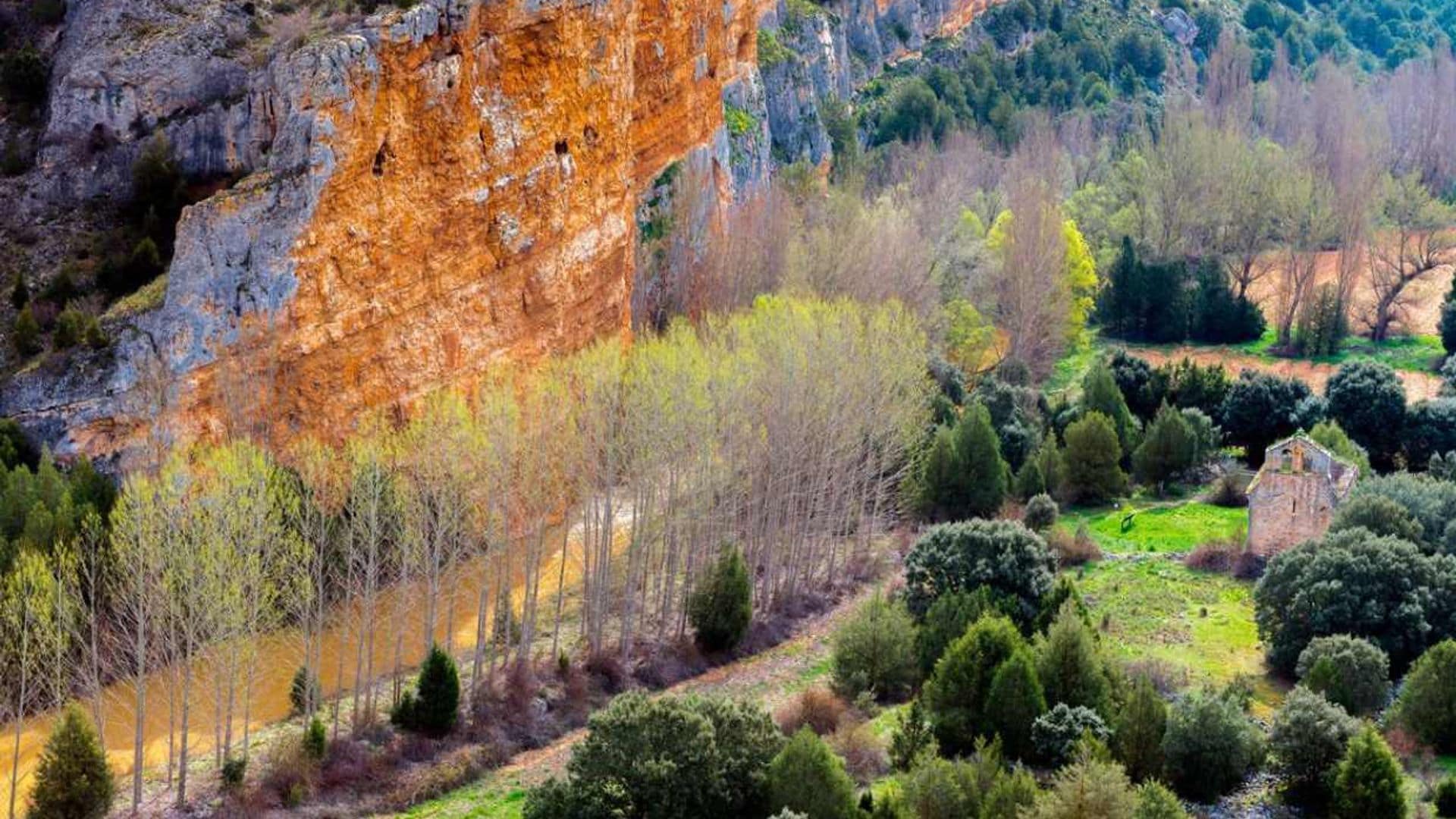 Por las hoces del río Riaza, el paseo más apetecible de Segovia