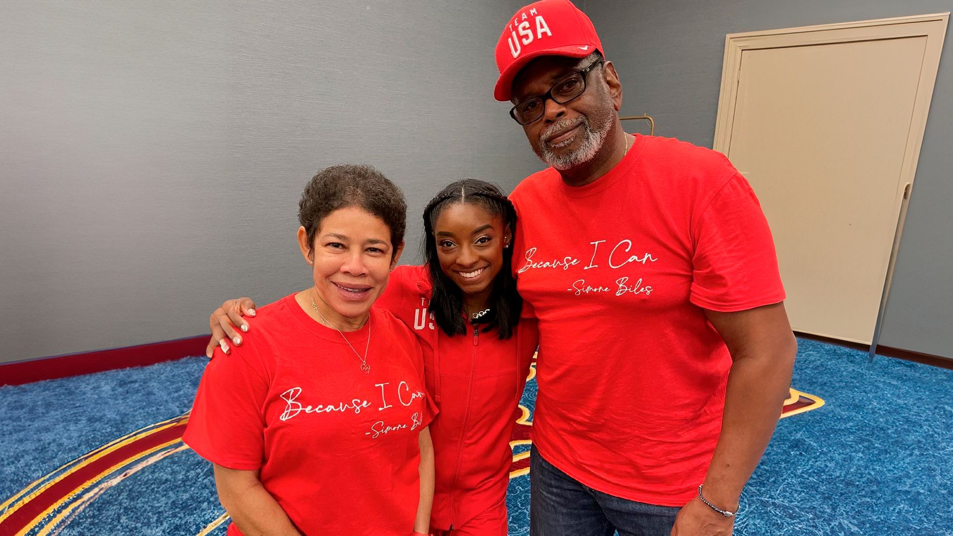 La otra gran celebración de Simone Biles con su familia y Snoop Dog tras ganar tres oros 