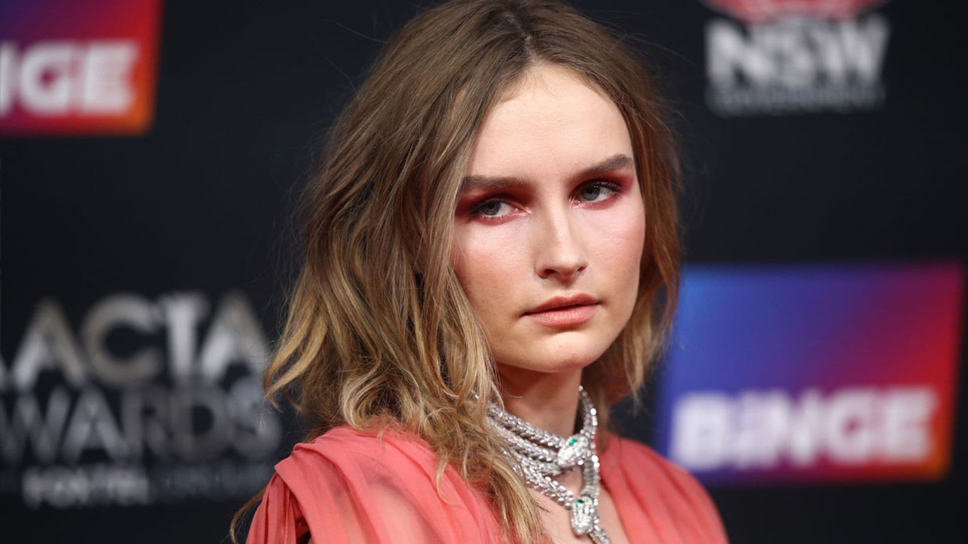 Olivia DeJonge o cómo convertirse en el nuevo icono de la 'Generación Z'