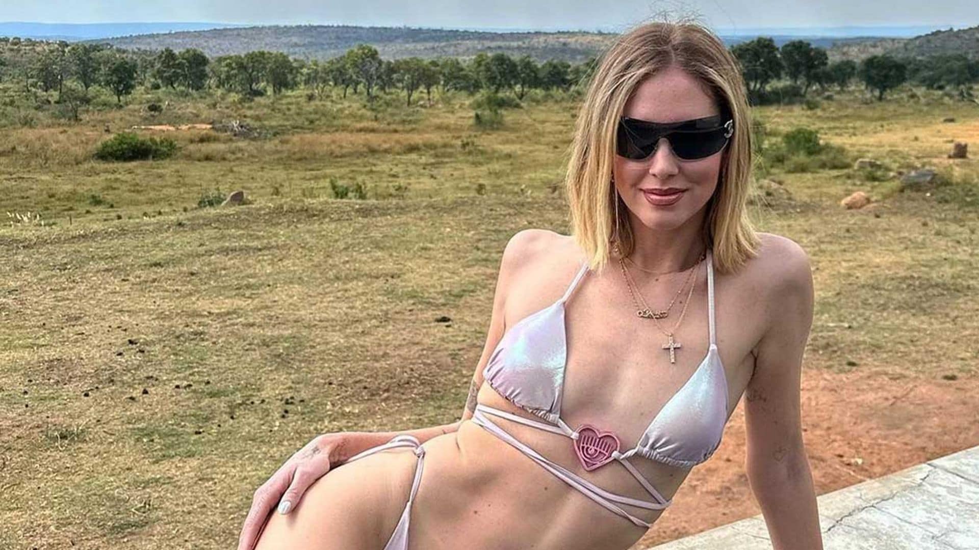 Chiara Ferragni se adelanta al verano con el bikini metalizado que será supertendencia