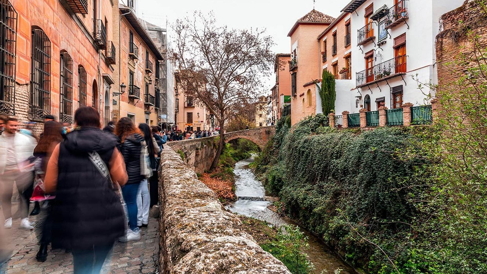 Ir de tapas y otros planes gratis (o casi) en Granada