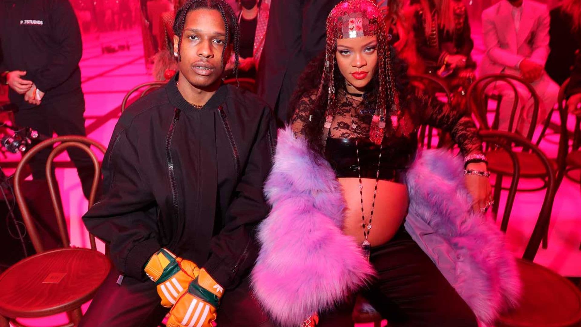 Presentan cargos contra A$AP Rocky, novio de Rihanna y padre de su hijo, por participar en un tiroteo