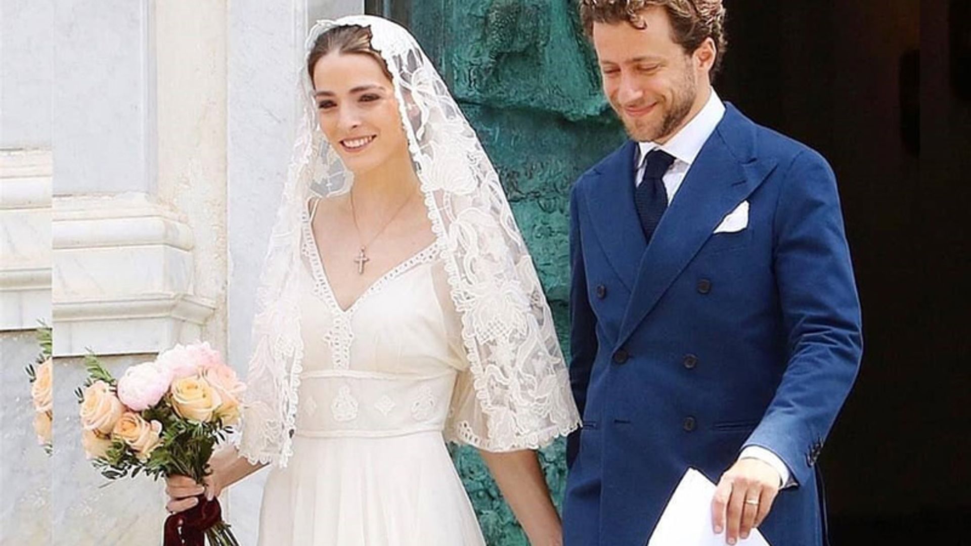 Así son los velos que seducen a Bee Shaffer, Beatrice Borromeo y otras italianas