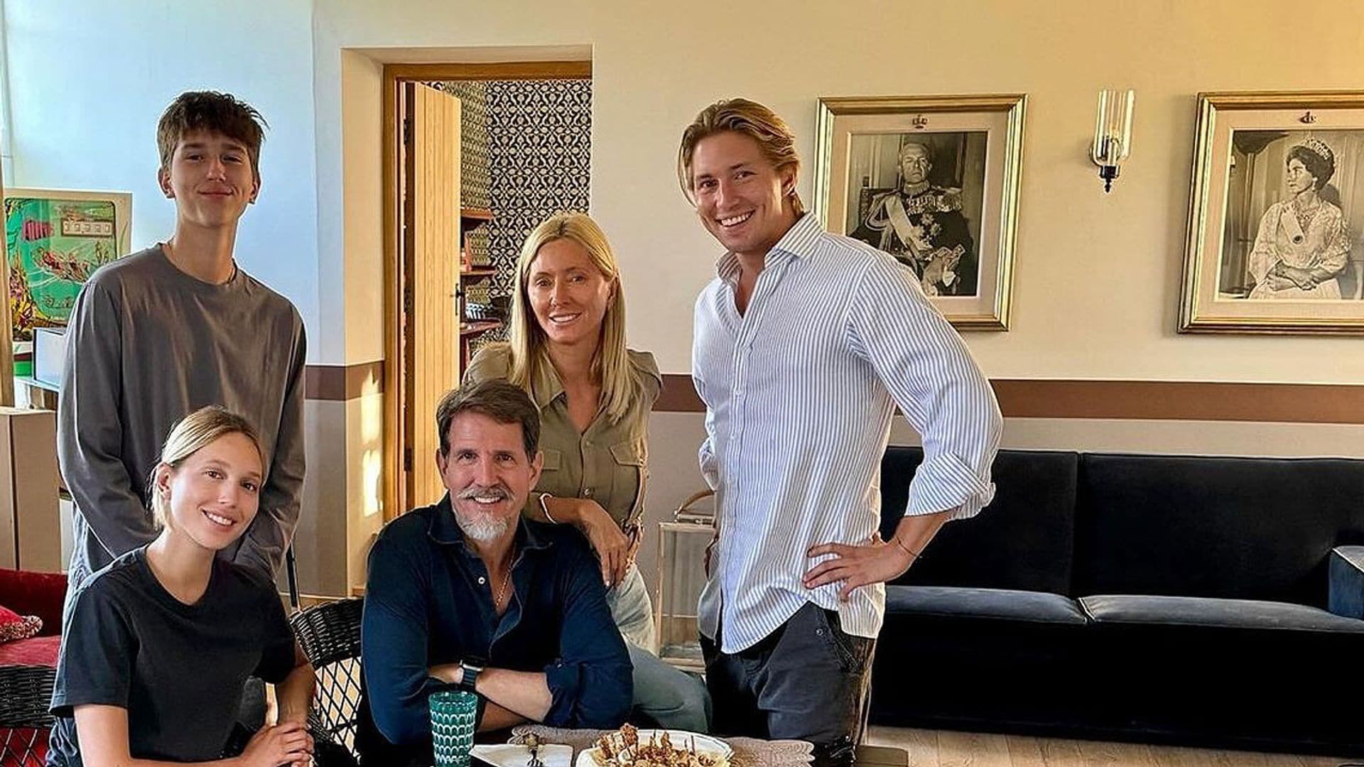 Pablo de Grecia celebra su cumpleaños en familia y nos deja descubrir los detalles más llamativos de su casa de Londres