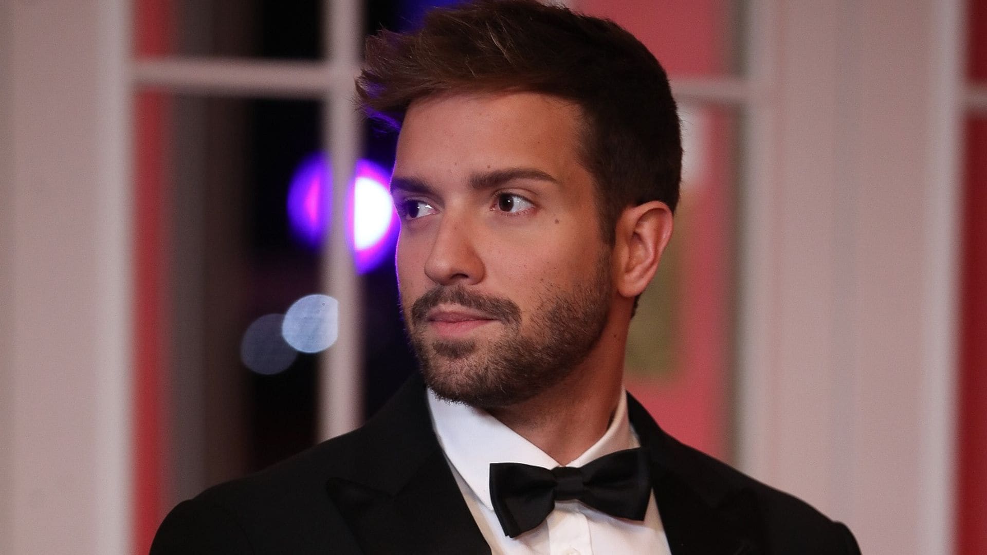 Pablo Alborán derrite la Navidad con su foto más 'hot'