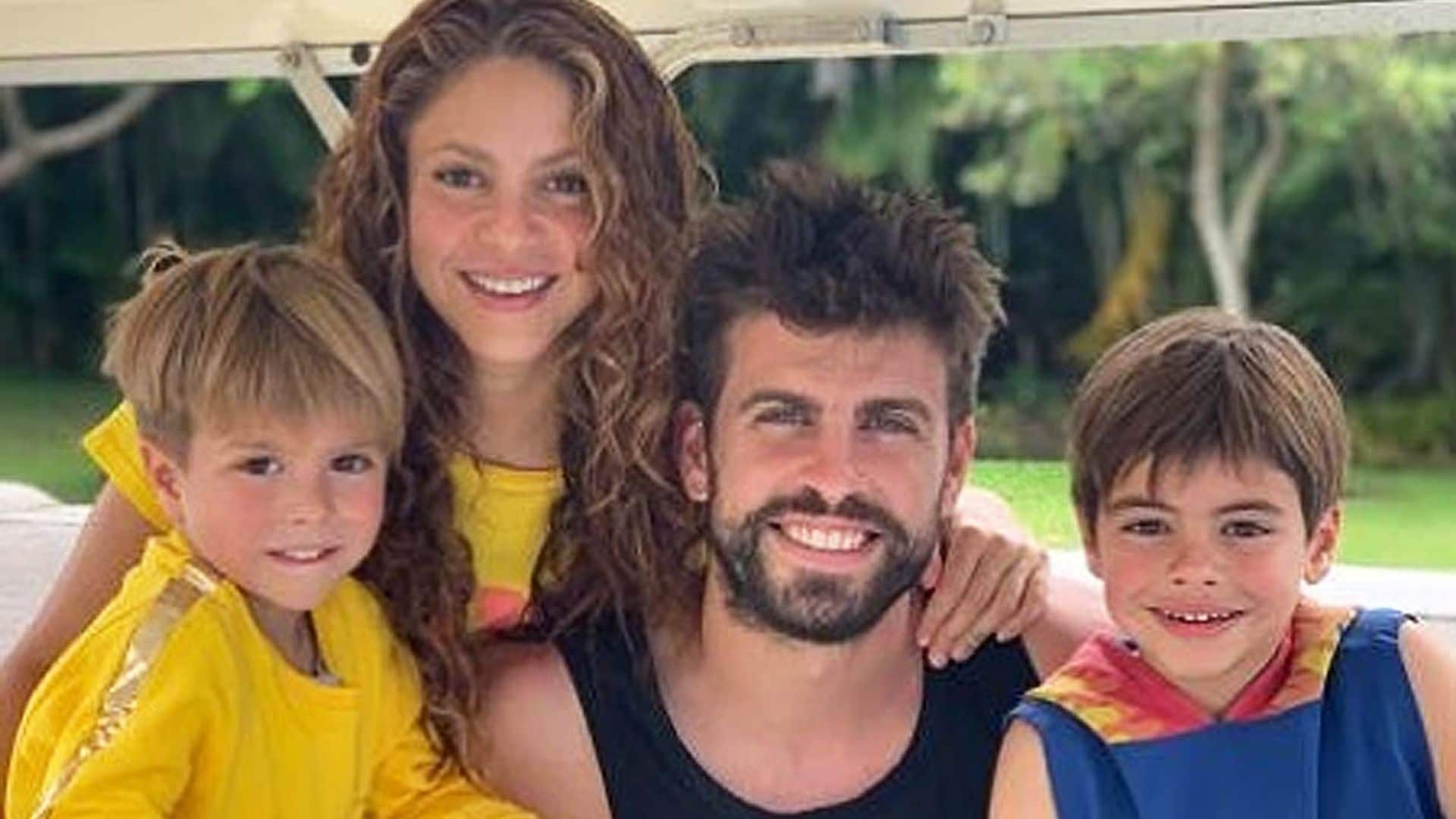 ¡Cómo ha crecido! Shakira presume de su pequeño surfista, Sasha