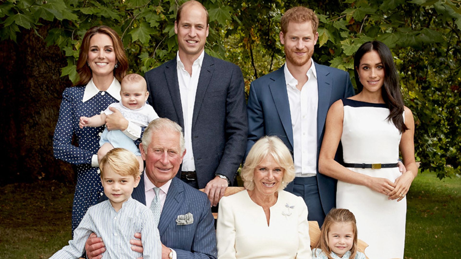 Los nuevos retratos oficiales de Carlos de Inglaterra con su familia por su 70 cumpleaños