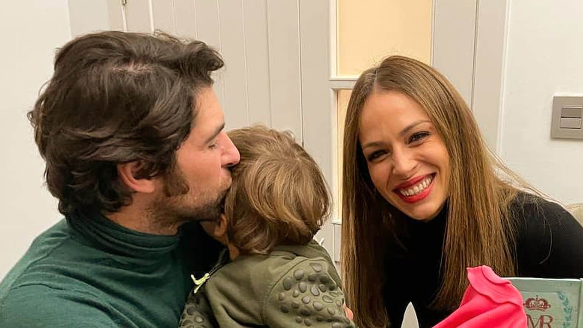 Eva González comparte una foto inédita del nacimiento de su hijo