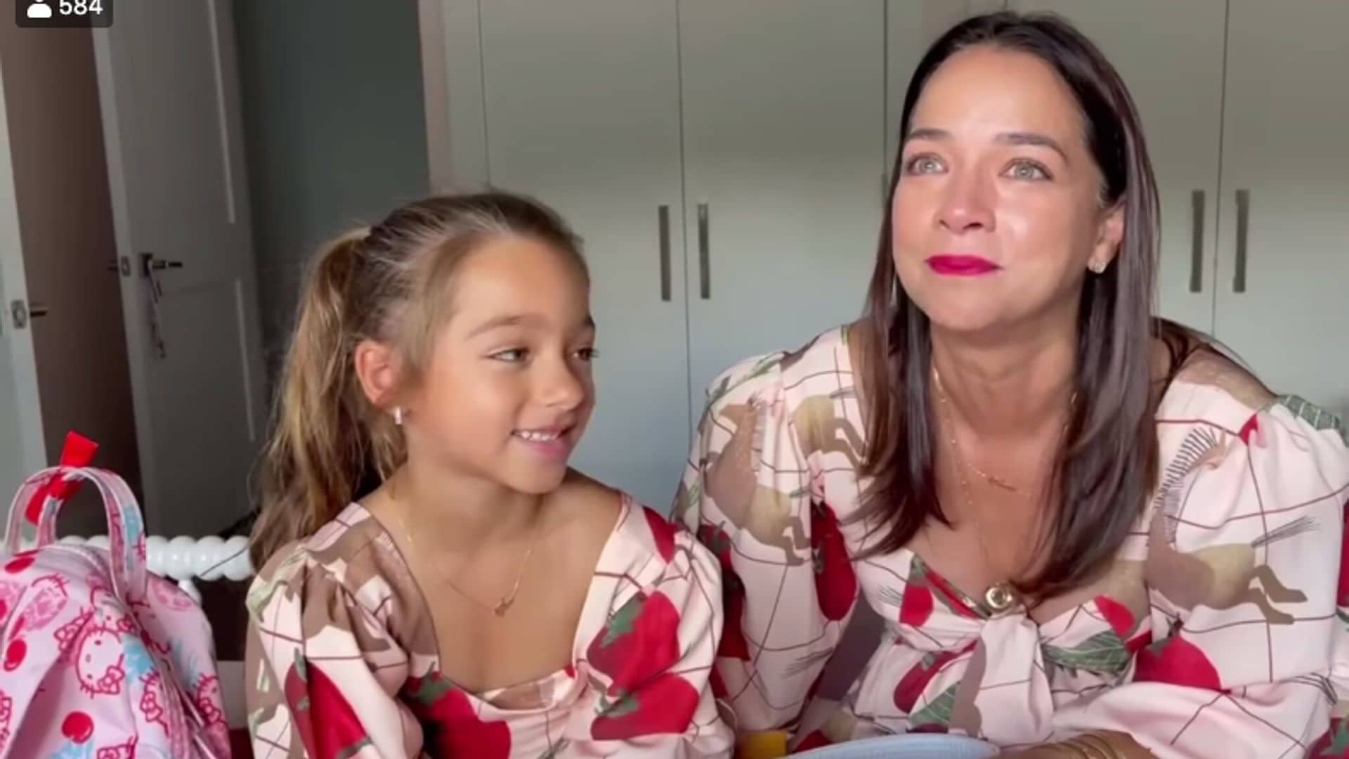Adamari López rompe en llanto durante una charla con su hija