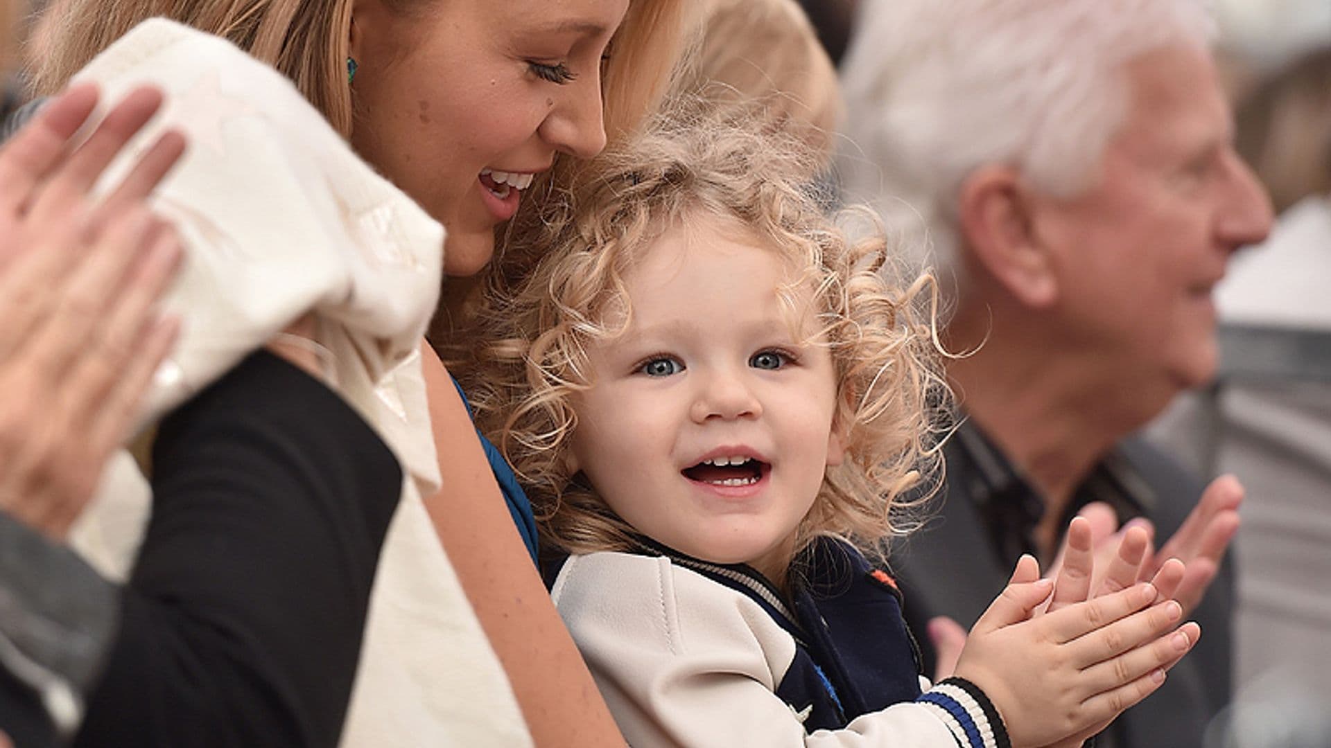 ¡Es una muñeca! La hija de Ryan Reynolds le roba todo el protagonismo a su padre