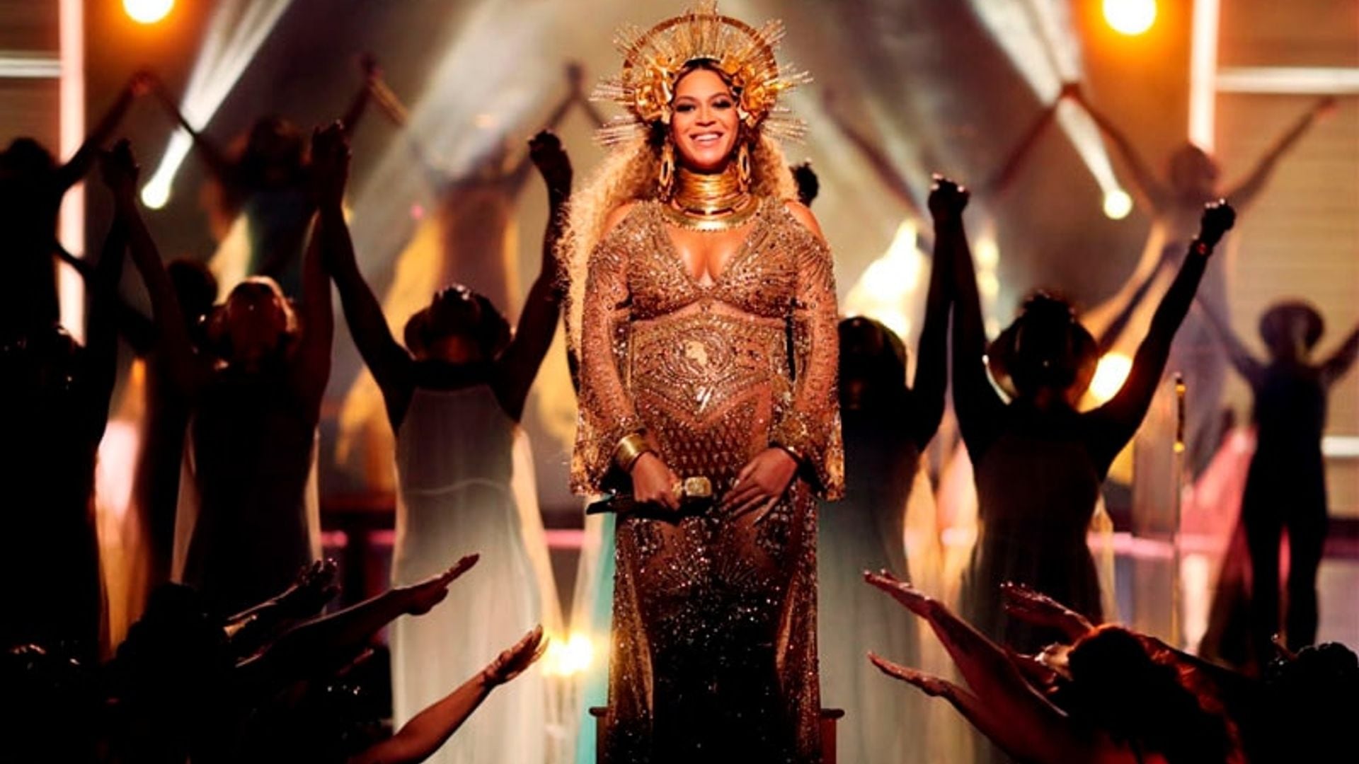 ¿Cuál es la razón detrás del look de Beyoncé en los Grammy?