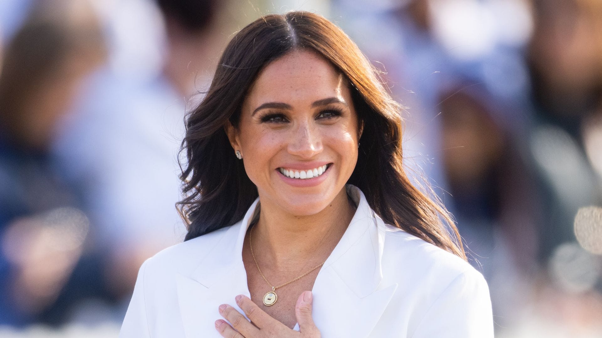 10 veces en las que Meghan Markle ha rendido homenaje a Diana de Gales a través de su estilo