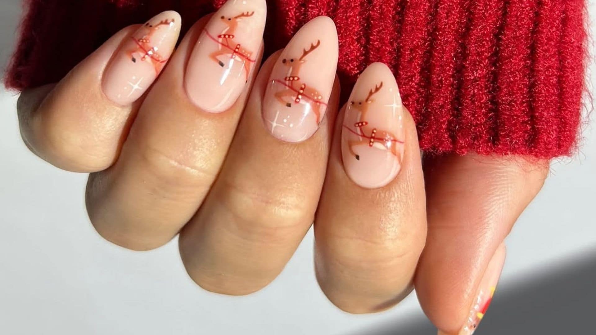 50 diseños de uñas de Navidad que querrás copiar