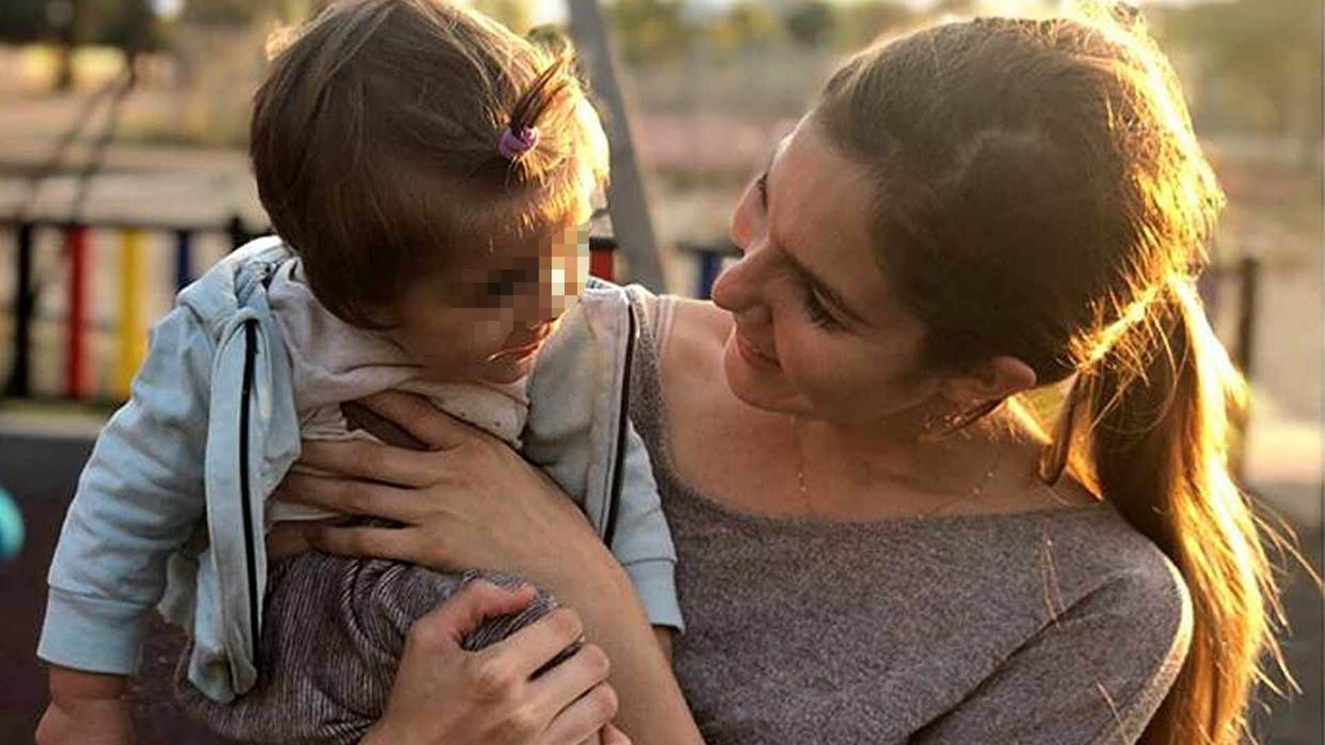 ¿Cambio de hora? No para Lía, la hija de Natalia Sánchez y Marc Clotet