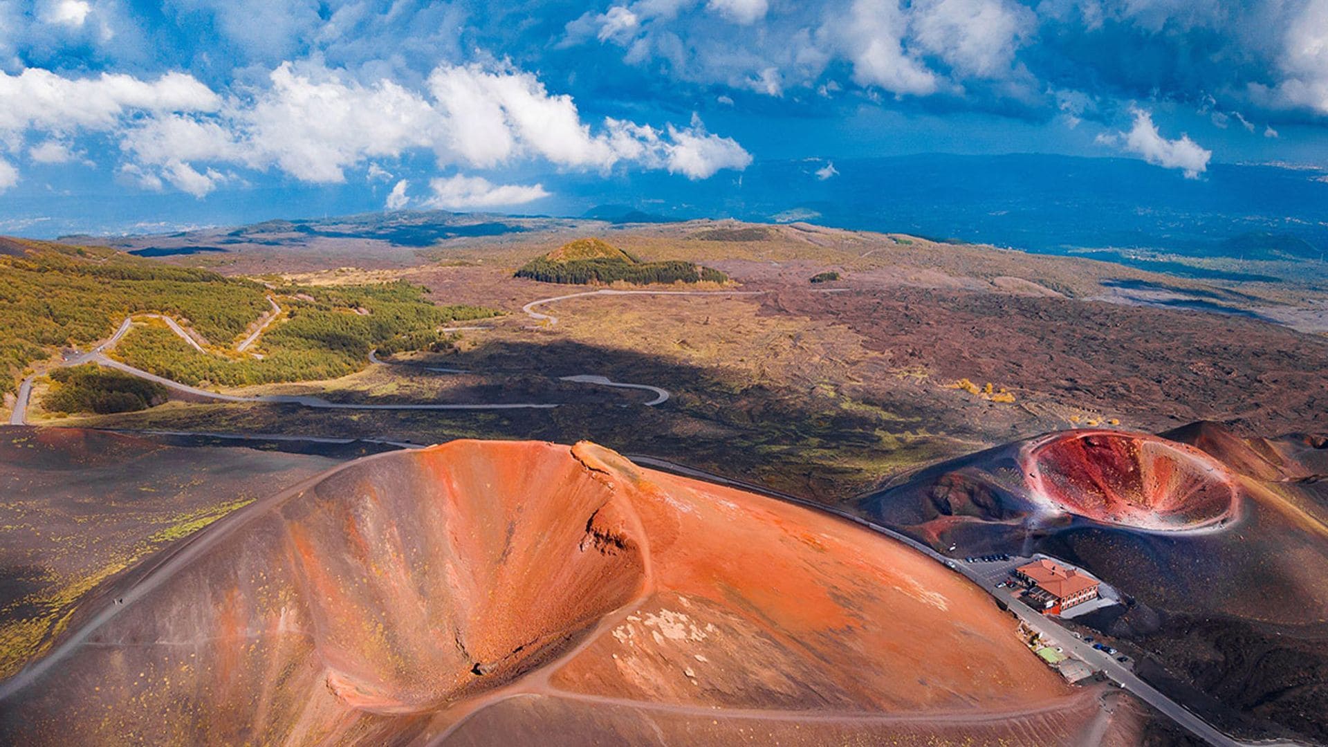 Turismo volcánico: en busca de los volcanes activos más espectaculares del mundo