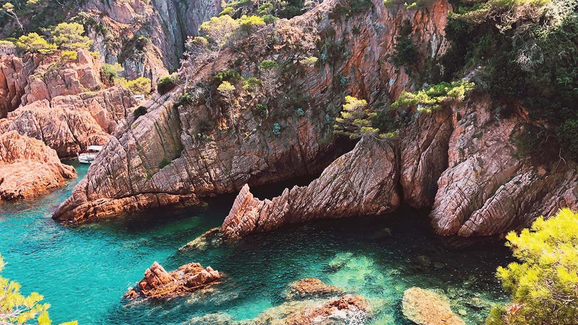 Bañarse en calas secretas del Mediterráneo