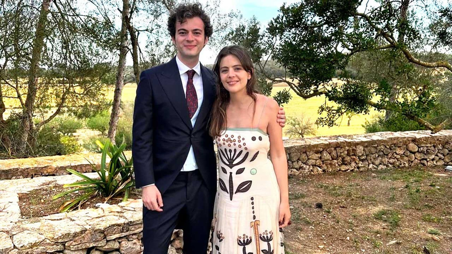Isa Hernáez y Santiago Isla consolidan su relación: juntos en una boda mallorquina con muchos detalles emocionantes