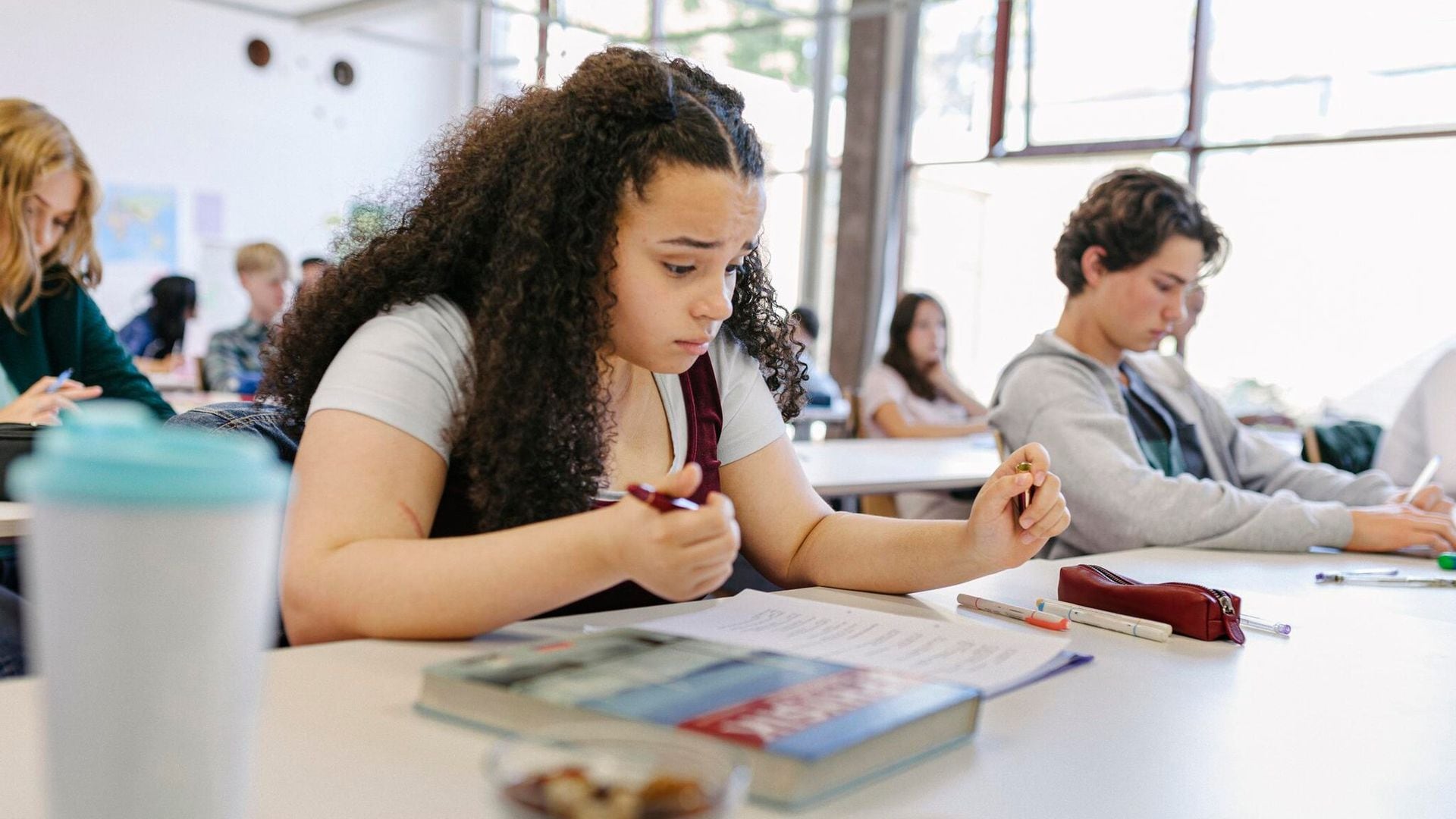 Menor comprensión lectora, menos léxico... ¿A qué se deben las ‘carencias’ de los alumnos españoles?