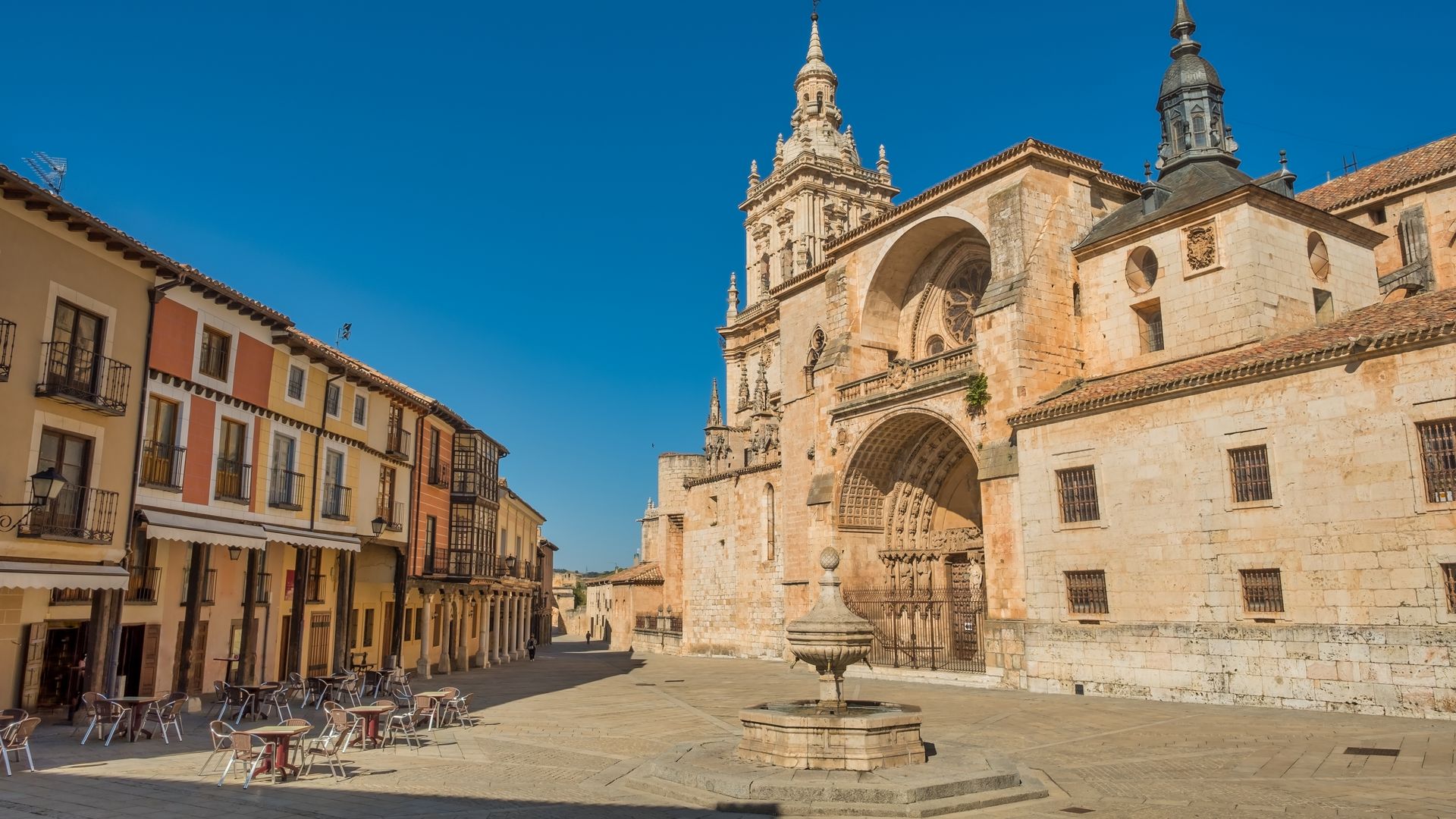 Plaza de El Burgo de Osma, uno de los pueblos más bonitos de Soria