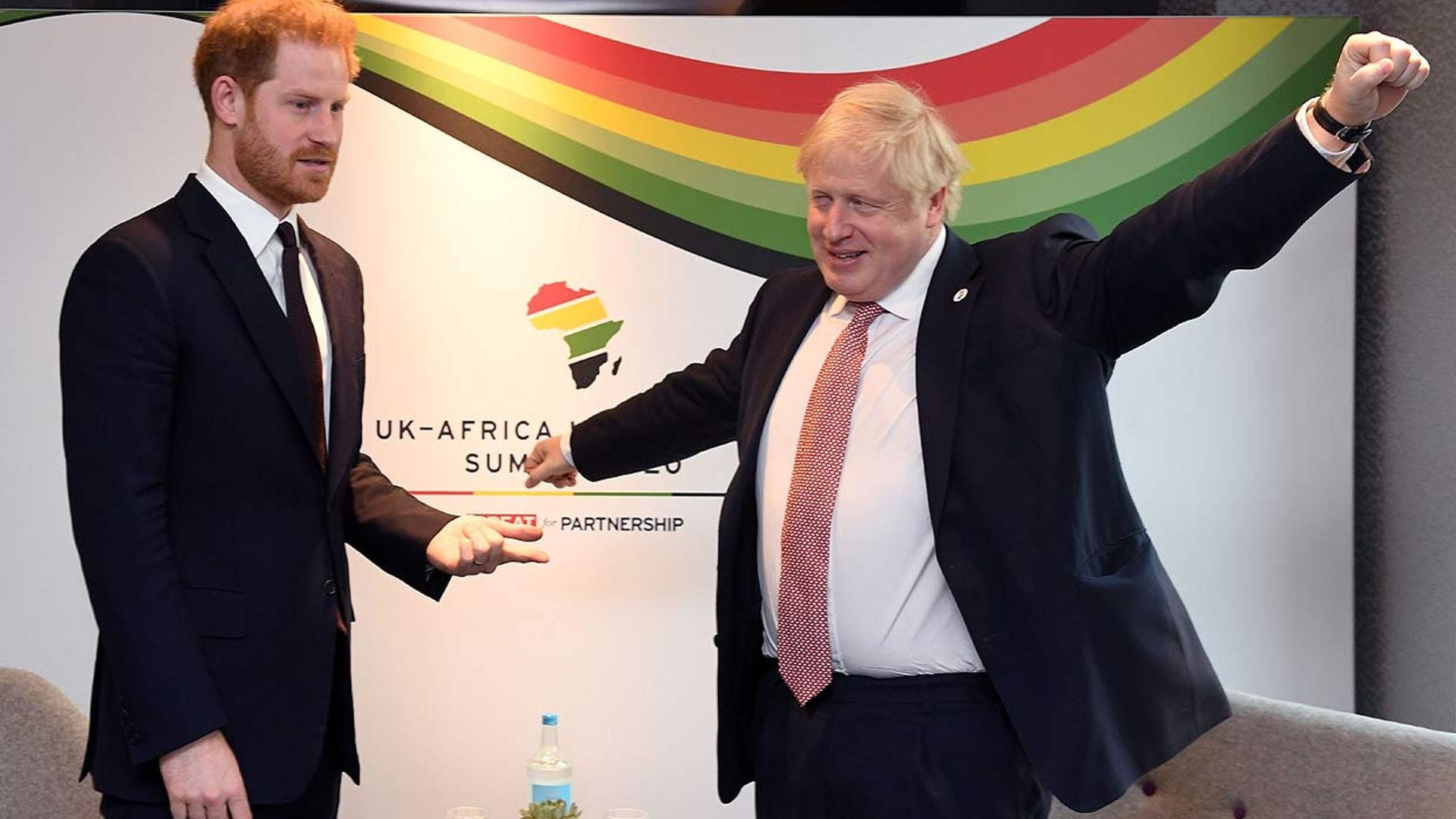 El príncipe Harry se reúne con Boris Johnson en el que puede ser su último acto antes de partir a Canadá