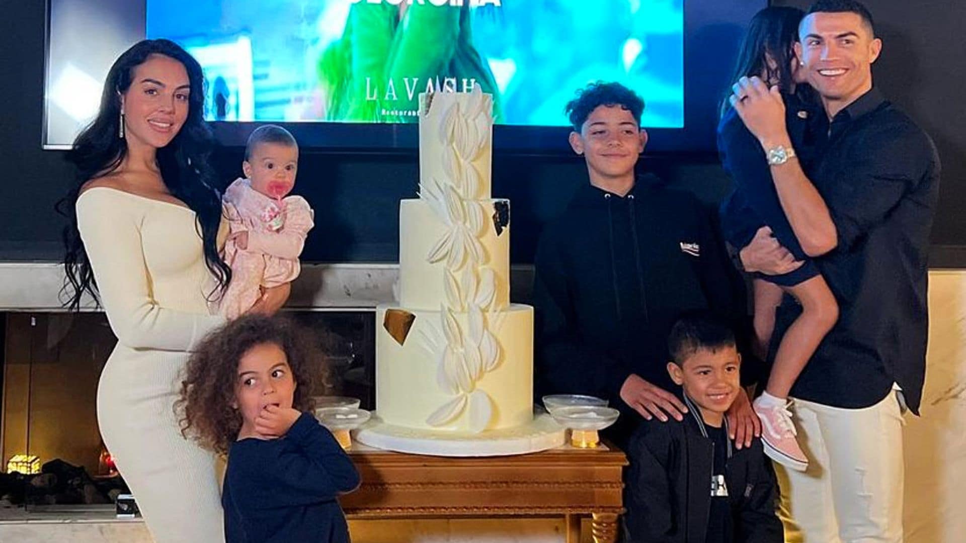 Los lujosos regalos de Papá Noel que han recibido las hijas de Georgina Rodríguez y Cristiano Ronaldo