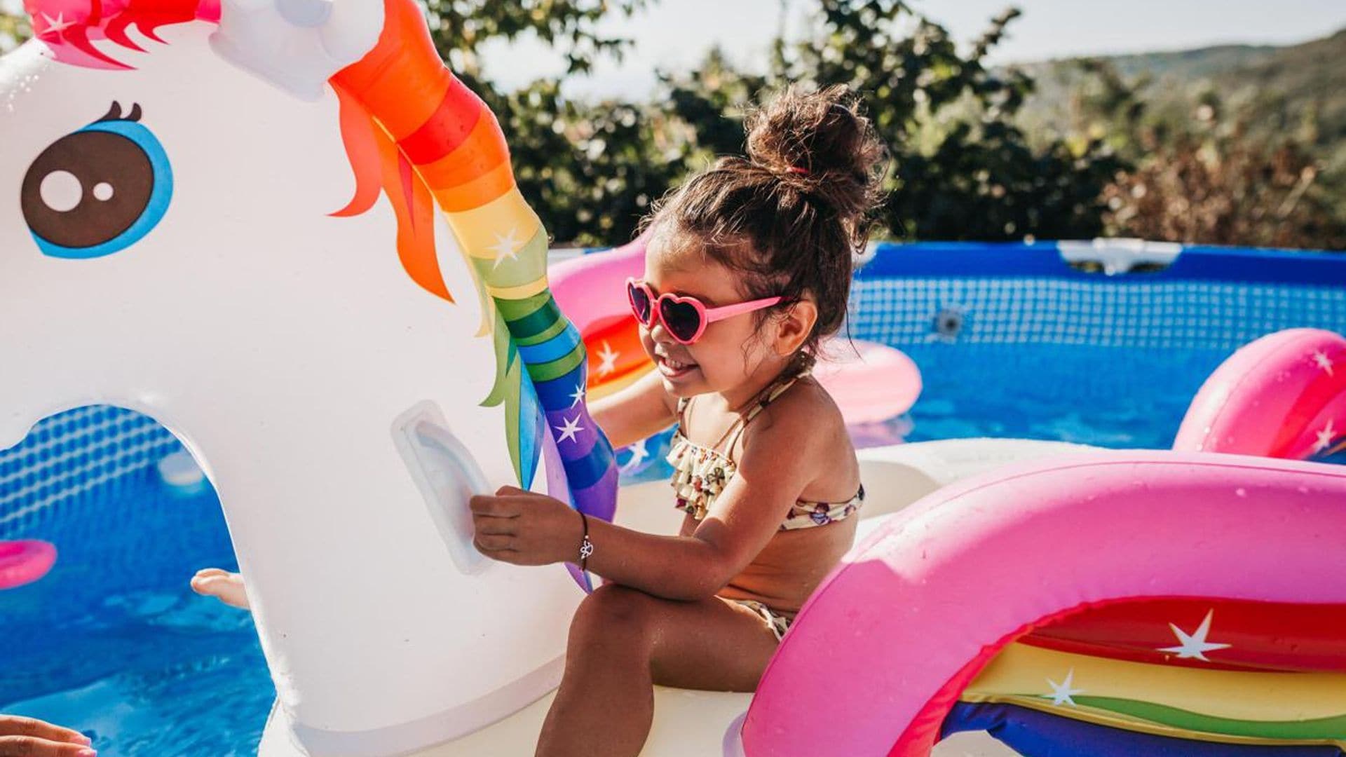 9 juguetes de agua que los niños podrán llevar a la piscina