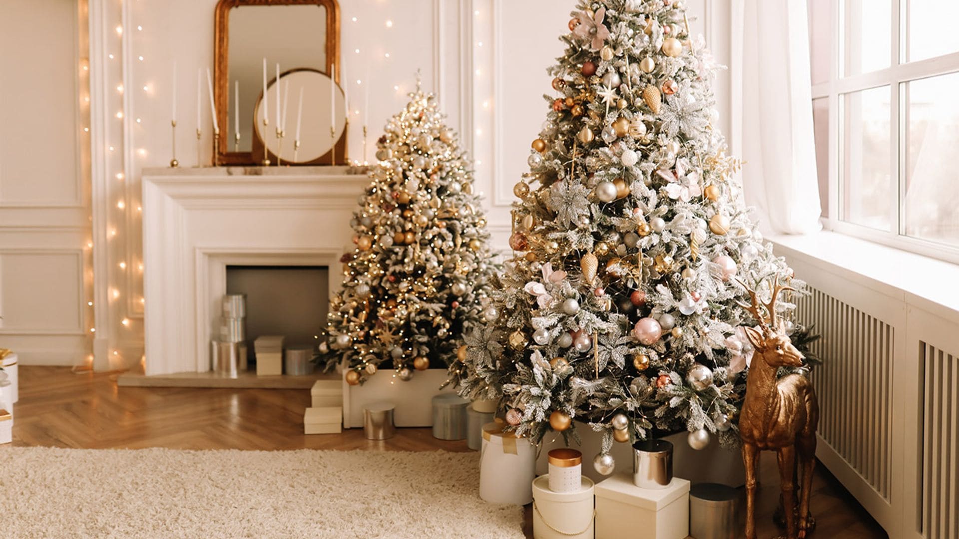 Romántico, glamuroso, natural… Elige tu estilo preferido de árbol de Navidad