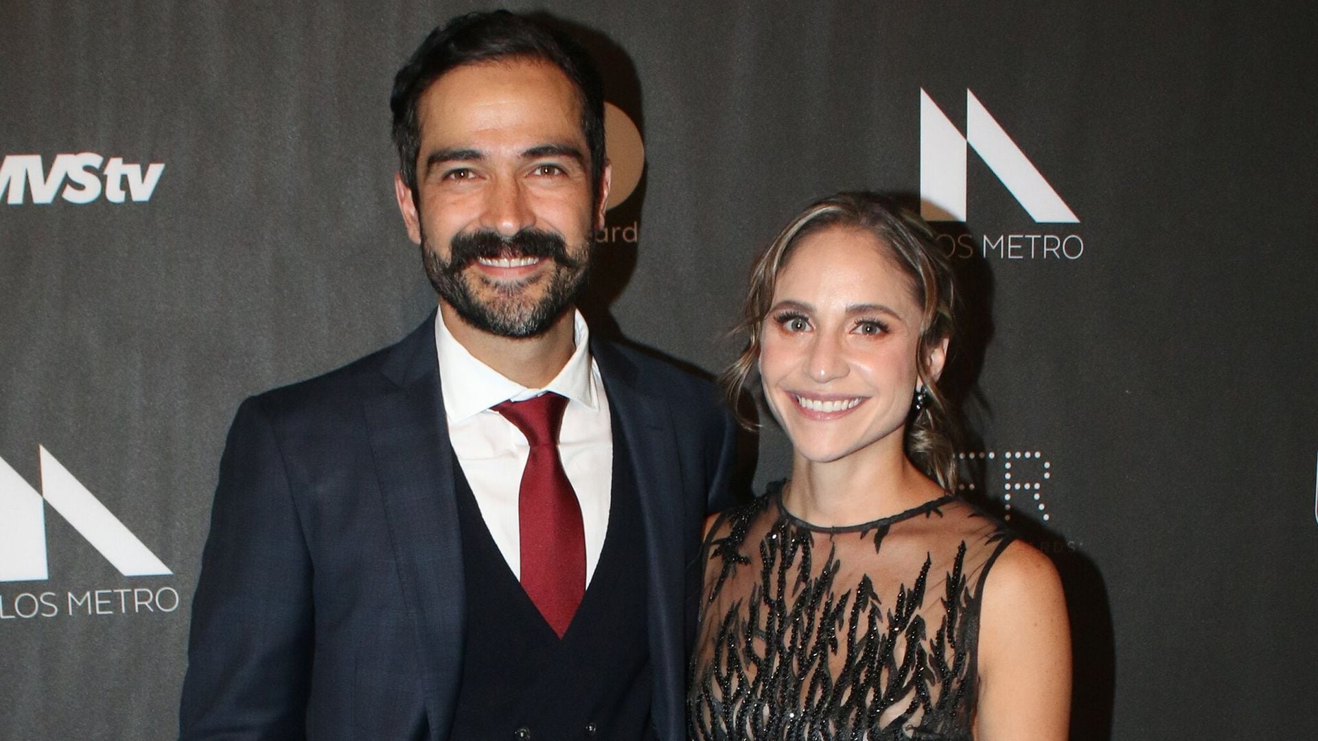 Alfonso Herrera anuncia el fin de su matrimonio con Diana Vázquez