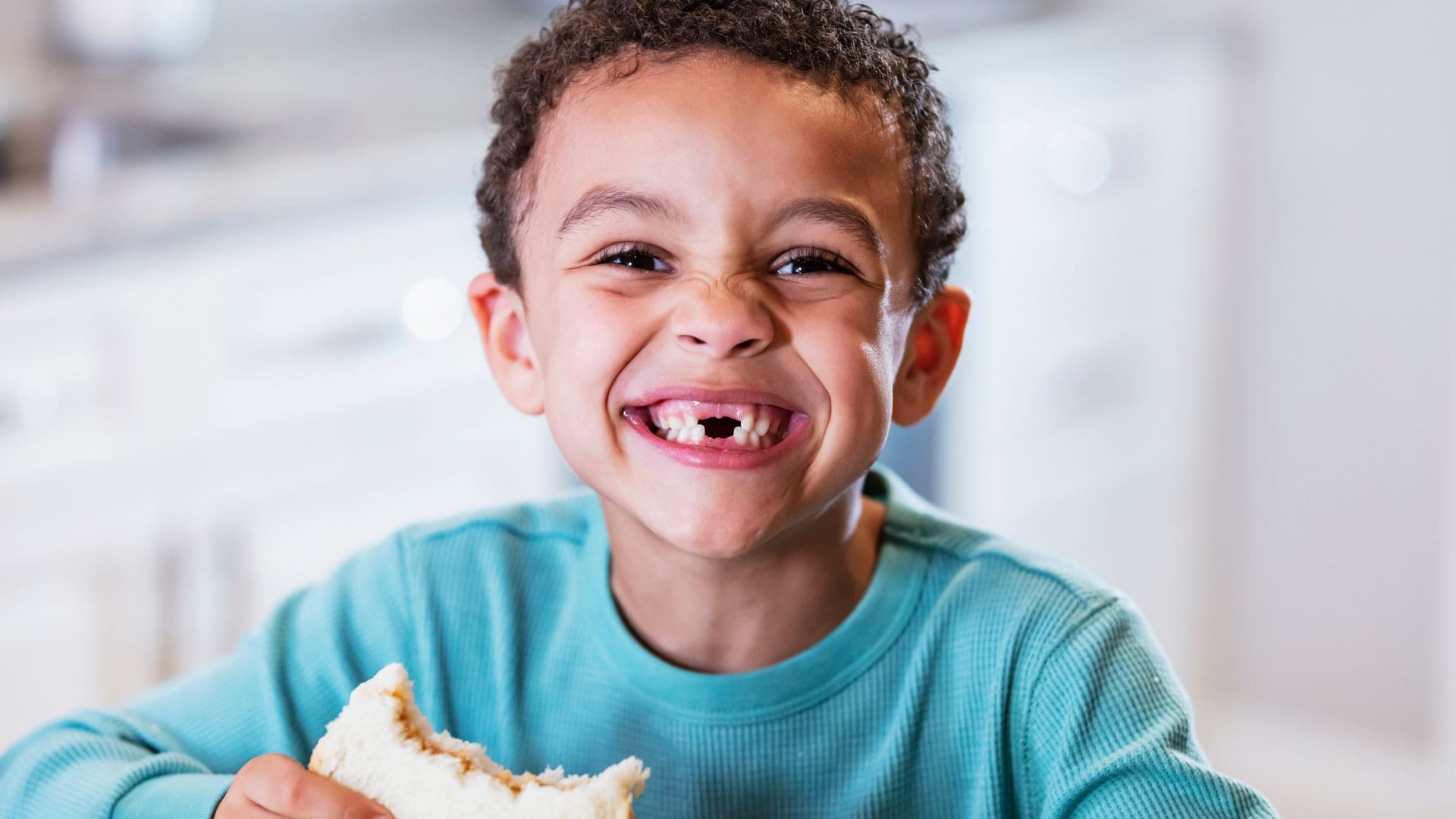 Así afecta la alimentación a la salud bucodental de los niños