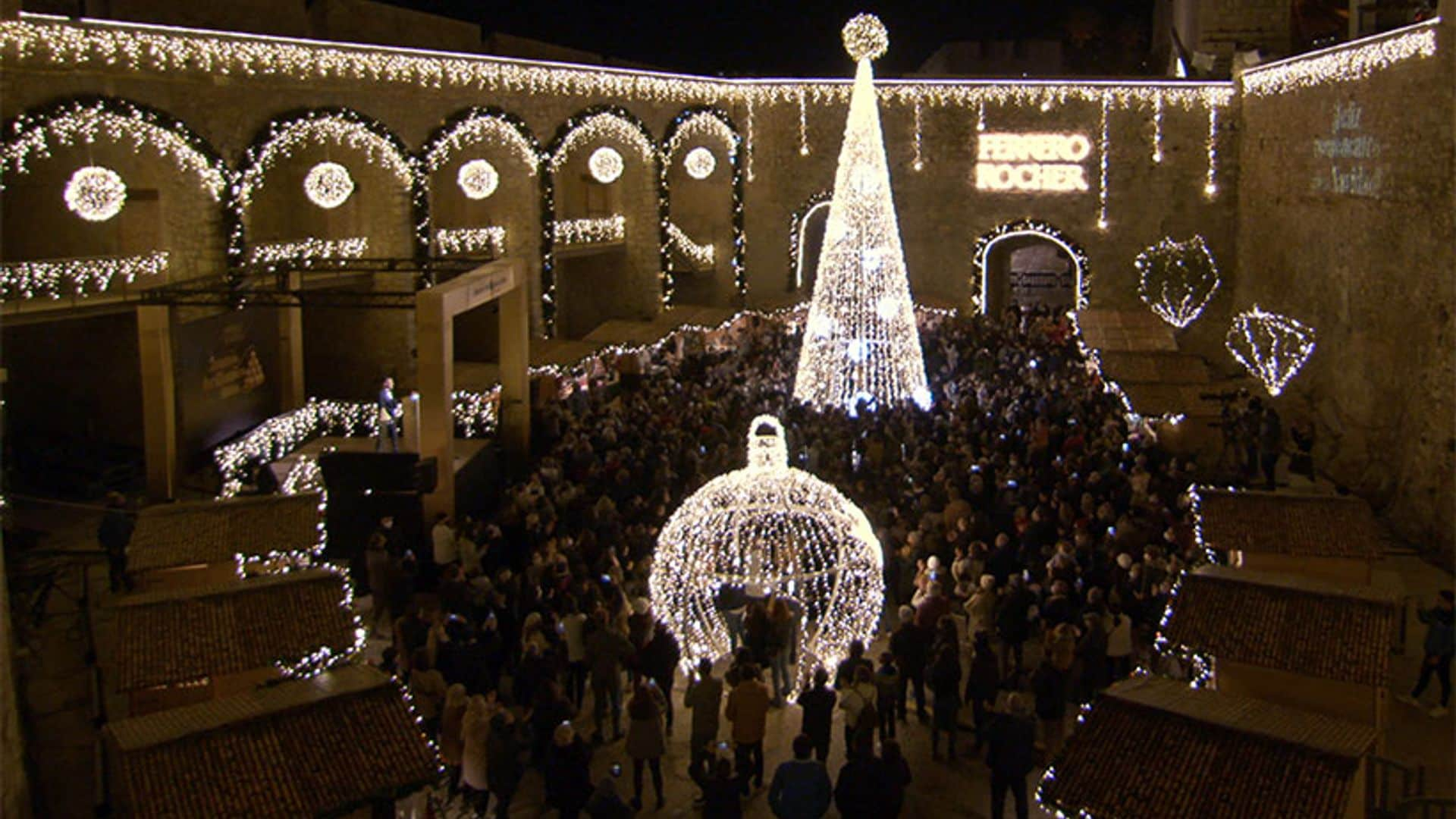 ¿Por qué Peñíscola es el pueblo que más brilla esta Navidad?