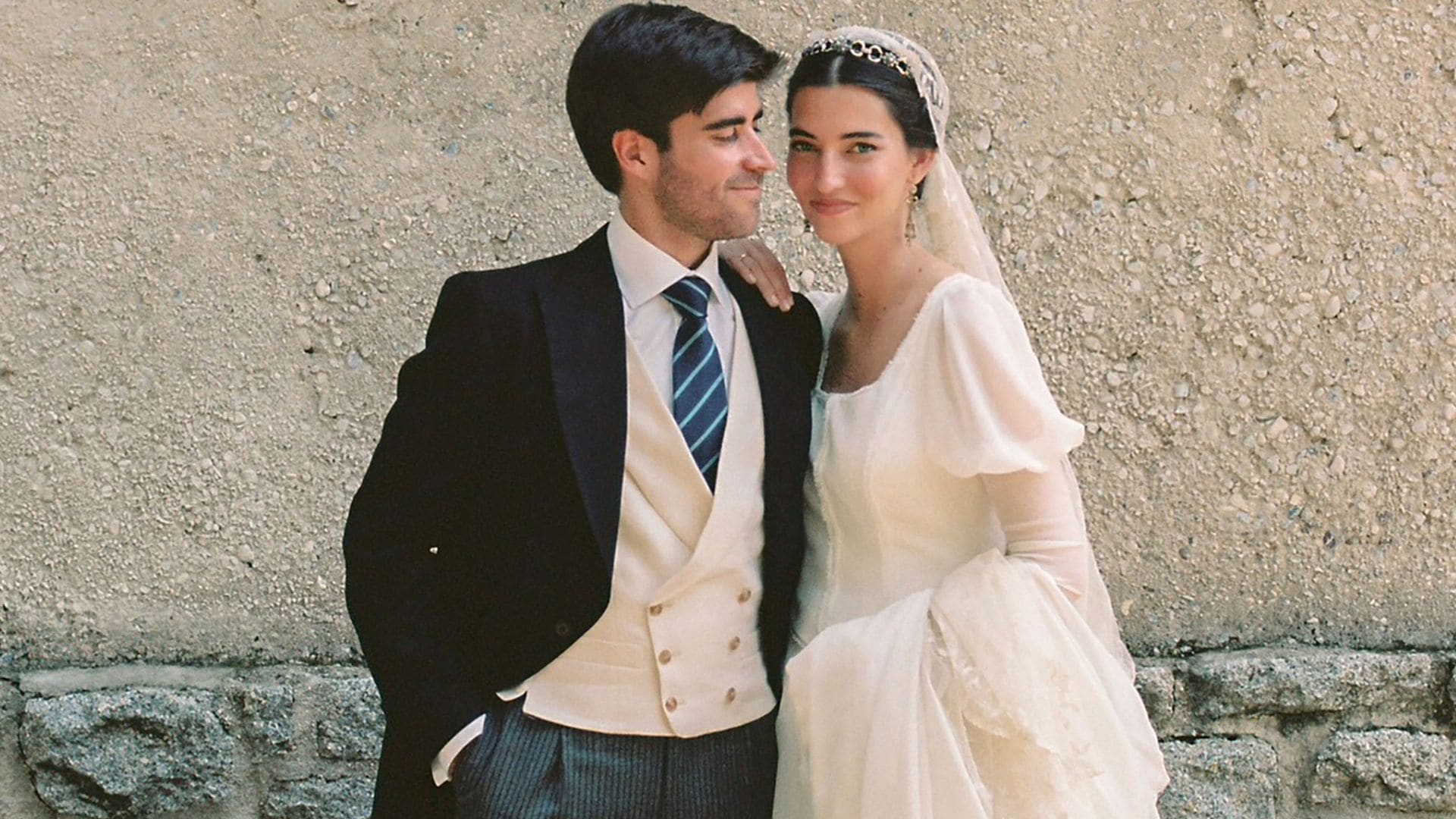 Macarena Camino Martínez-Echevarría & Andrés Molina Díaz: sueño de una boda de verano