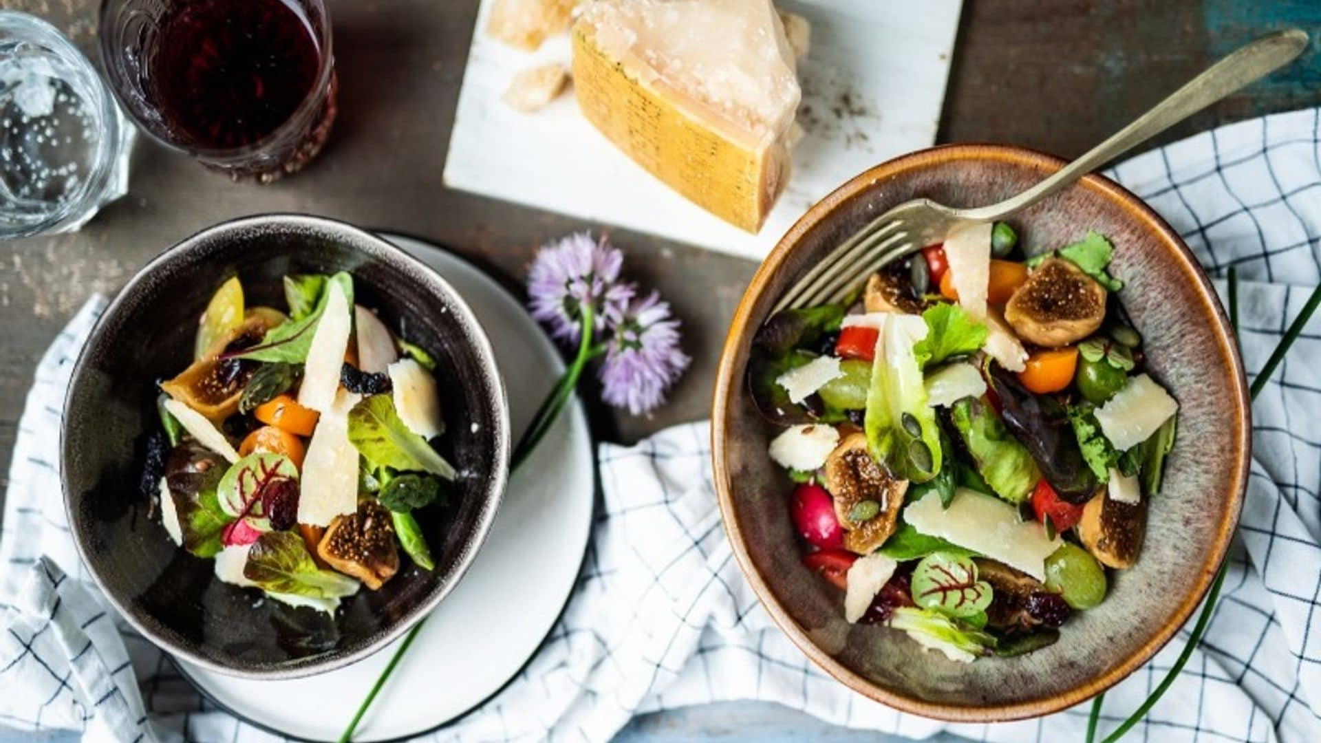 Ensalada mixta de higos y 'Parmigiano Reggiano'