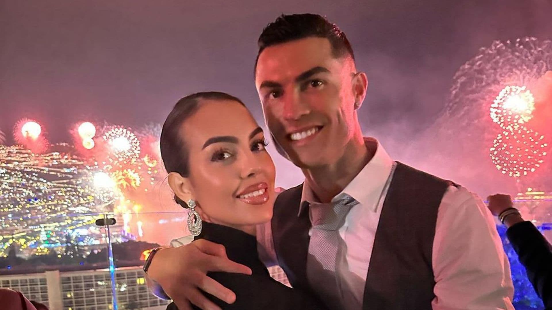 Georgina Rodríguez marca una 'tarjeta amarilla' al guardarropa de Cristiano Ronaldo