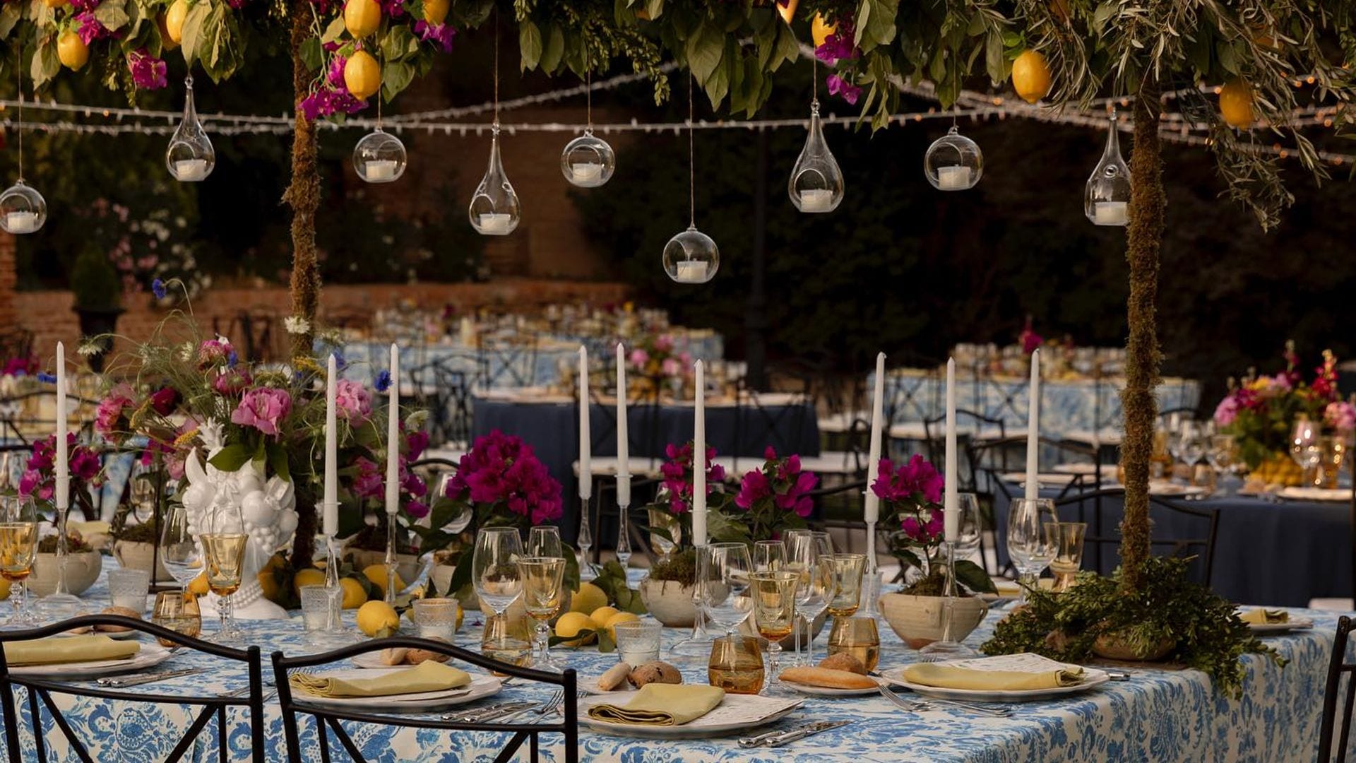 Manteles a todo color para hacer de la decoración de tu boda una gran fiesta