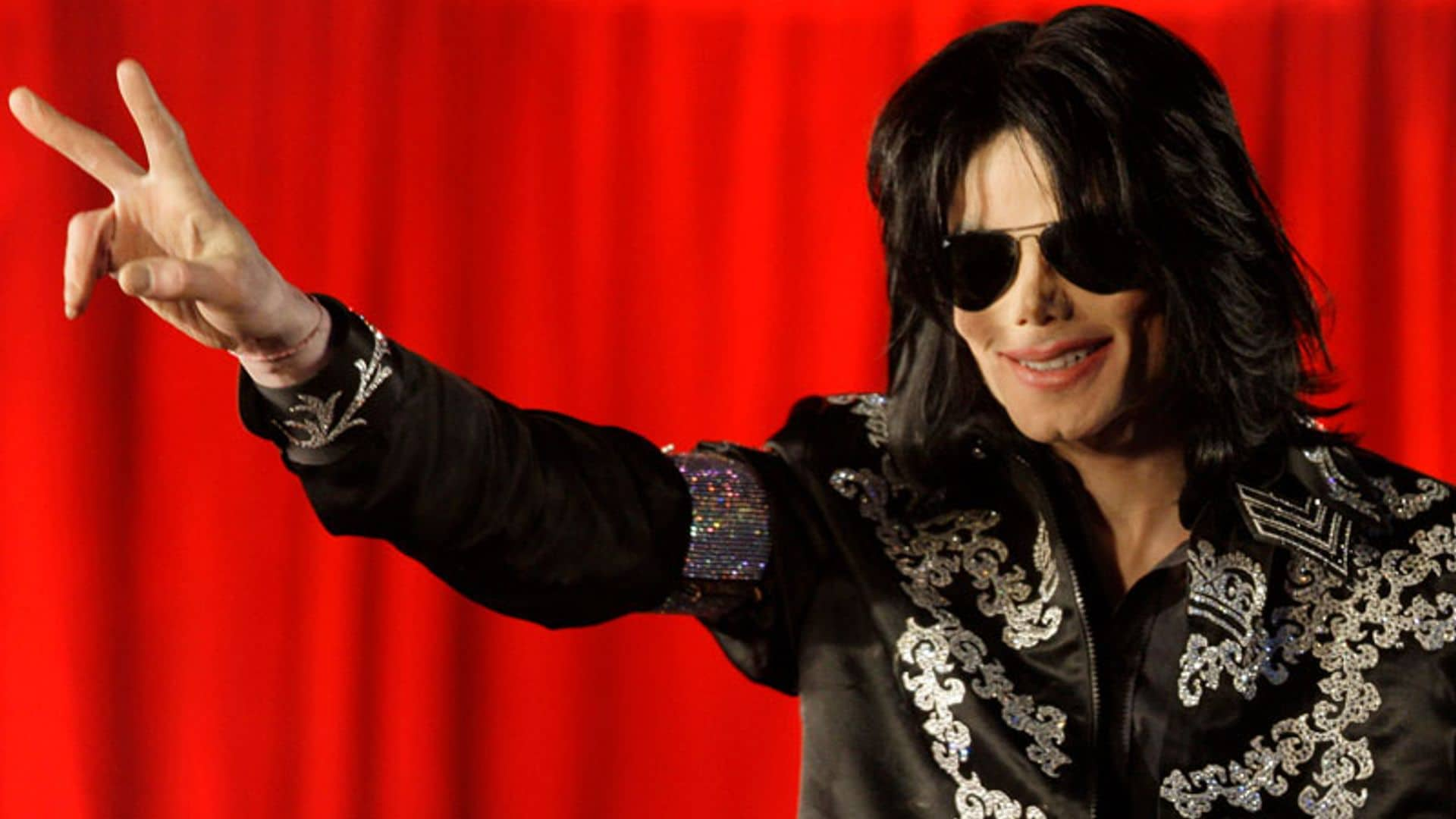 Balmain 'revive' a Michael Jackson en su última colección