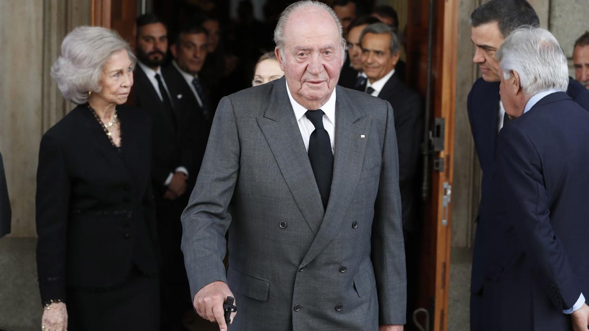 Don Juan Carlos y doña Sofía acuden a dar al último adiós a Alfredo Pérez Rubalcaba