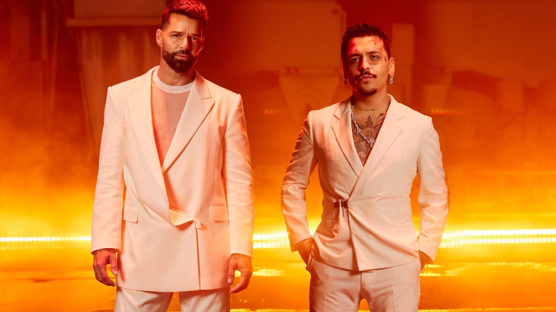 Ricky Martin estrena nueva versión de su éxito ‘Fuego de Noche, Nieve de Día’ con Christian Nodal